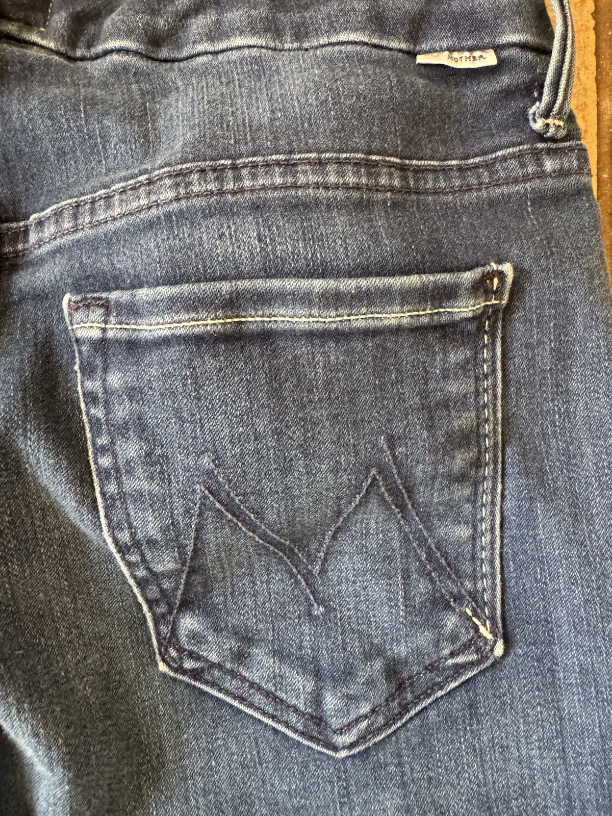 Mother Blue Jeans High Waisted Looker Ankle in The Road to Paradise Size 27