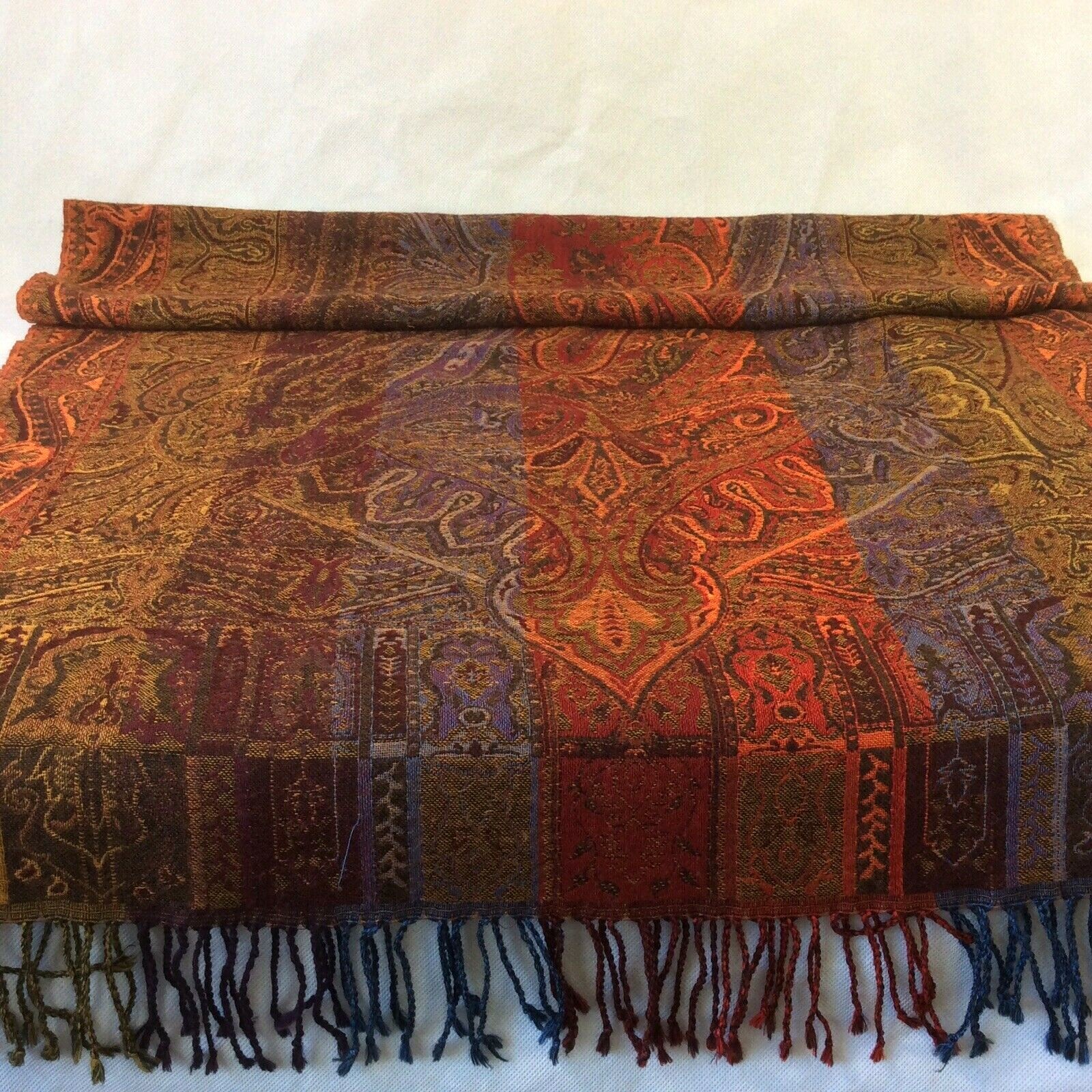 SCARF THROW WRAP RUNNER 100% WOOL 72″X28″ TASSELS PAISLEY DESIGN FABRIC TAG
