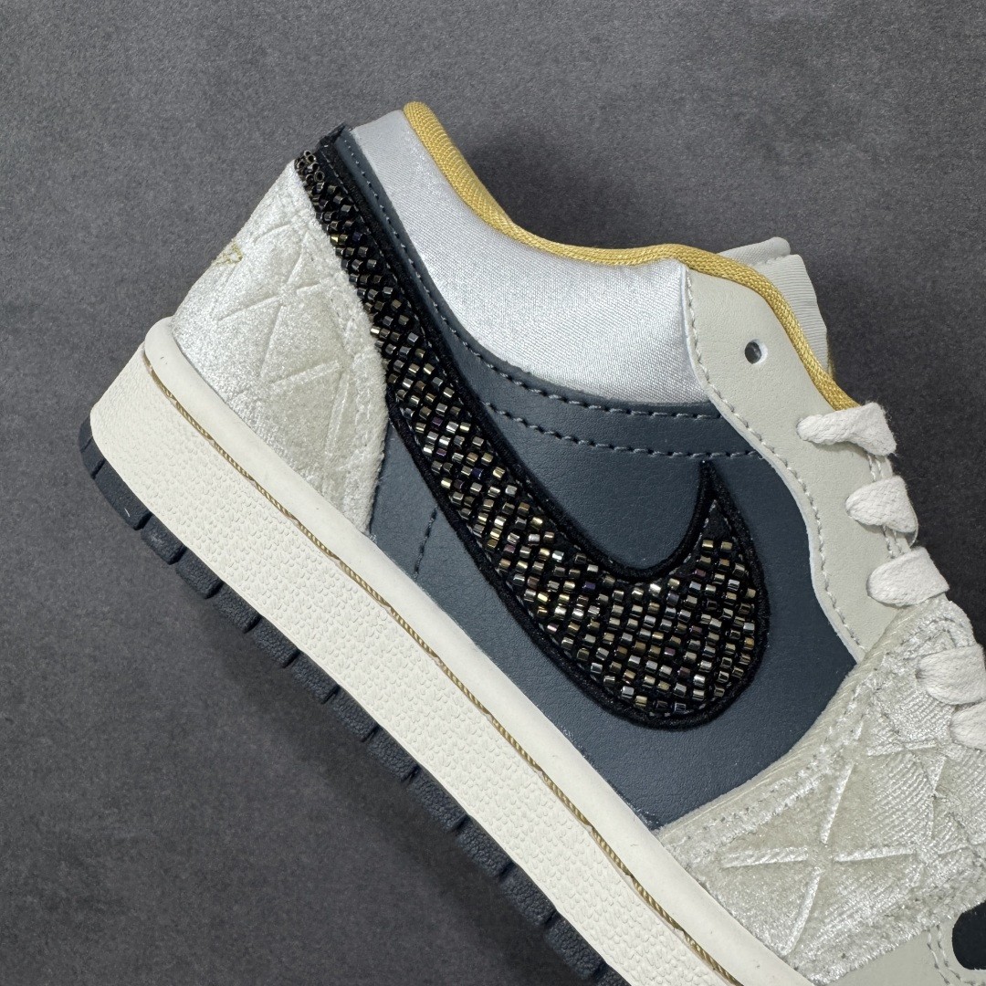 NK AJ 1 Low Se Beaded Swoosh DV1762-001