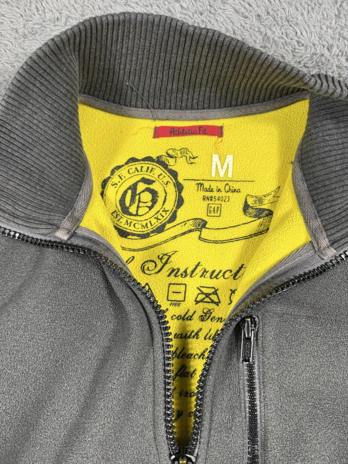 Gap Jacket Mens Medium Gray Fleece Lined Full Zip Bomber Athletic Fit Casual
