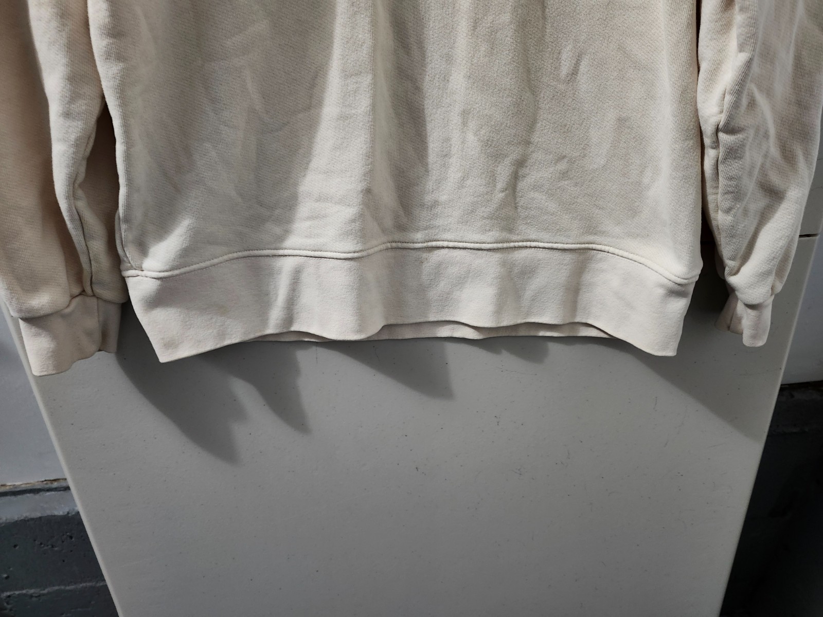 Perfect White Tee Sweatshirt Womens XS Ivory Oversize Pullover Perfect Spellout