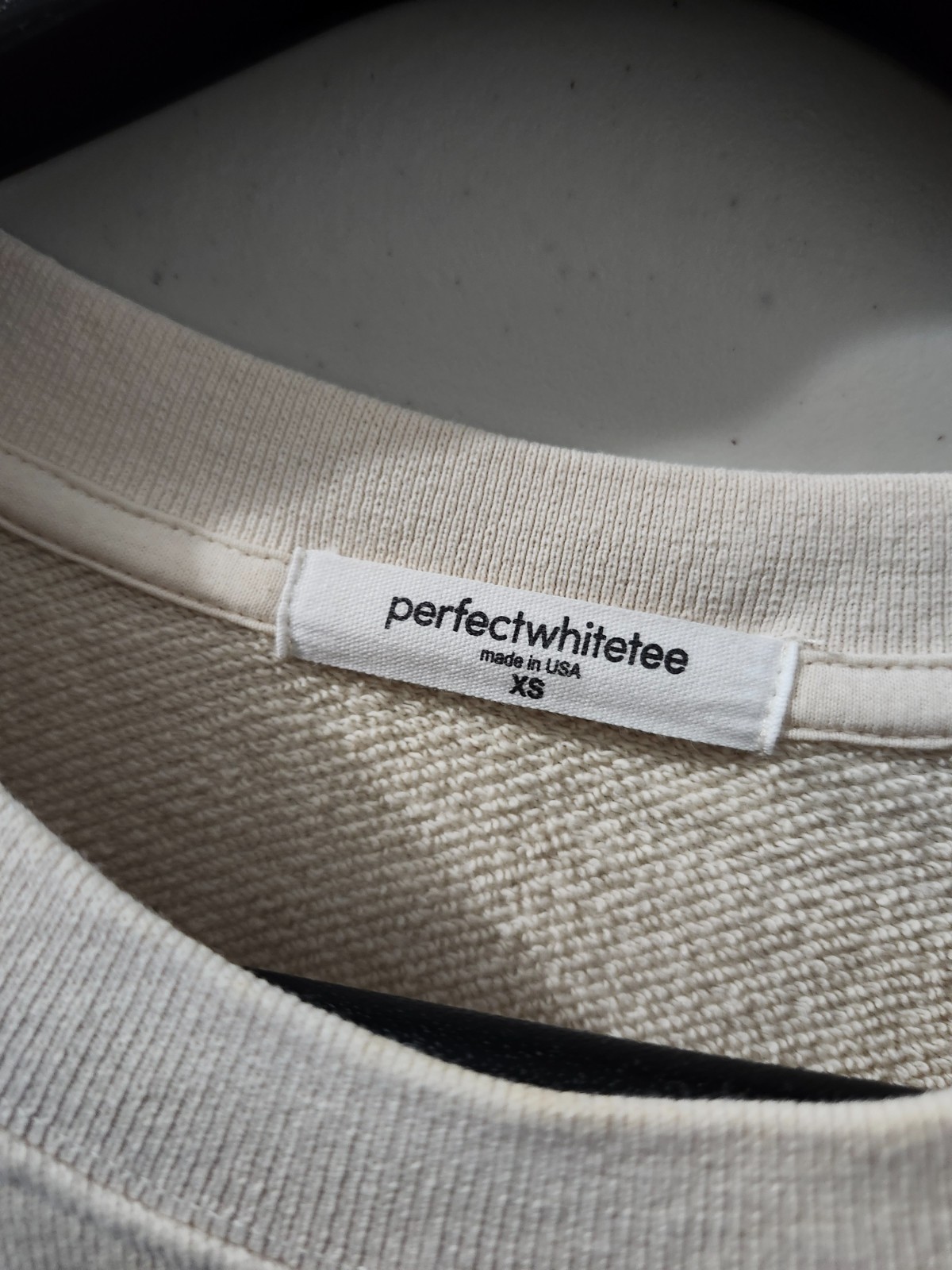 Perfect White Tee Sweatshirt Womens XS Ivory Oversize Pullover Perfect Spellout