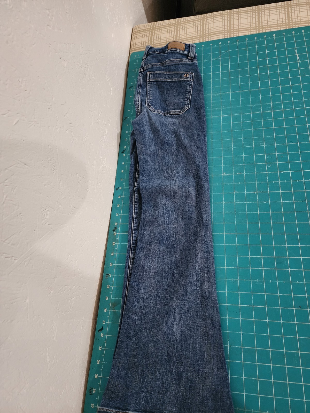 American Eagle Super Highwaisted Womens Size 00 Next Level Stretch