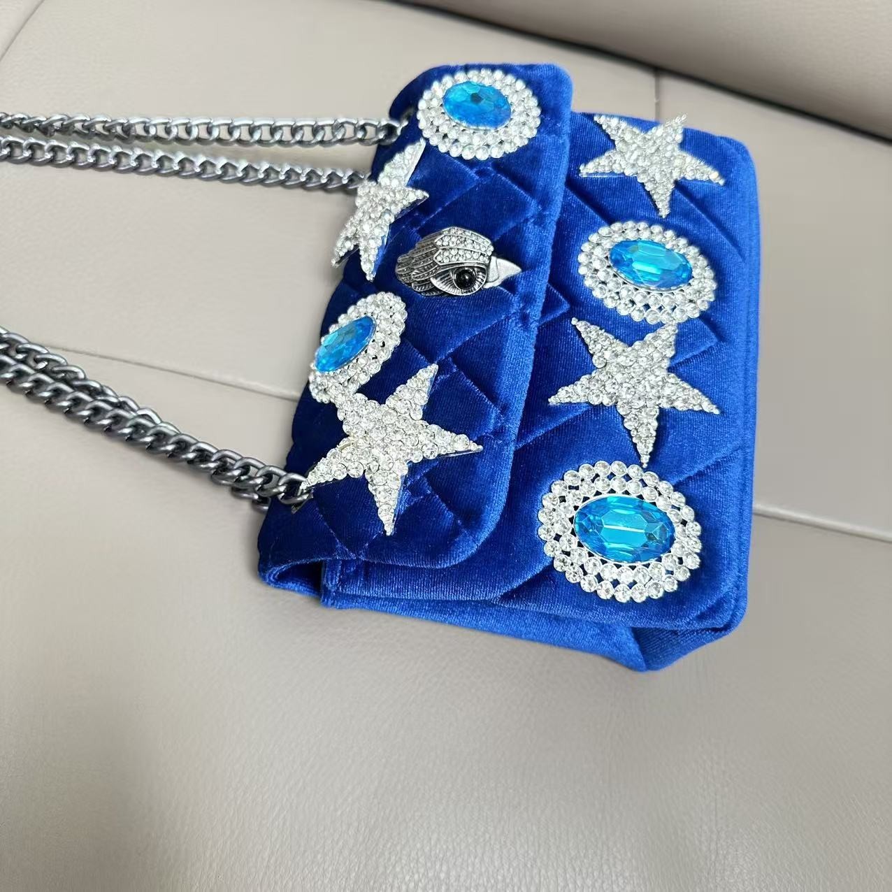 Kurt Geiger London Cobalt Velvet Quilted Crossbody Silver Eagle Star 20×8×15 cm
