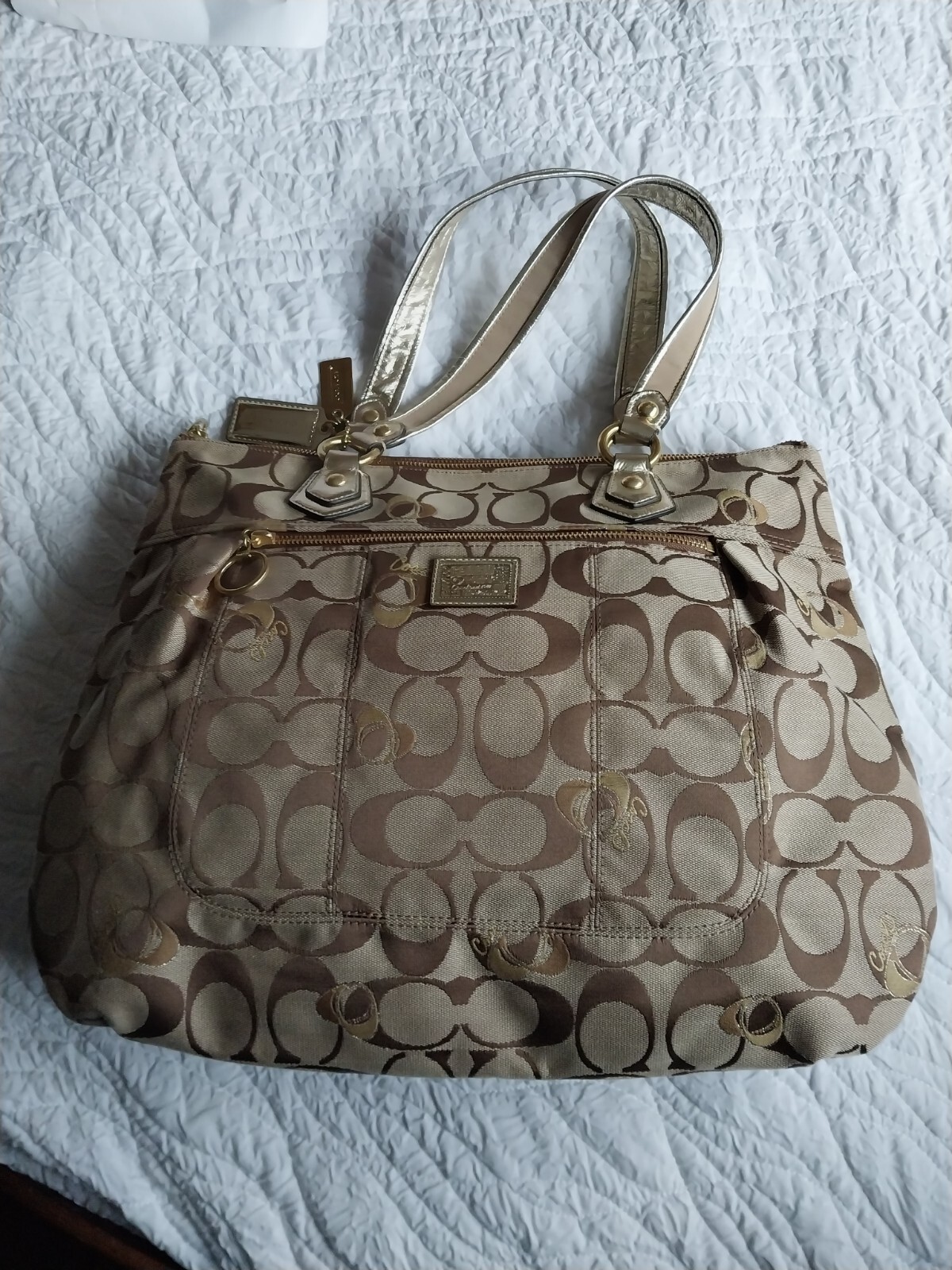 Coach Poppy Signature Heart Glam Tote Khaki #18711 (New Without tag)