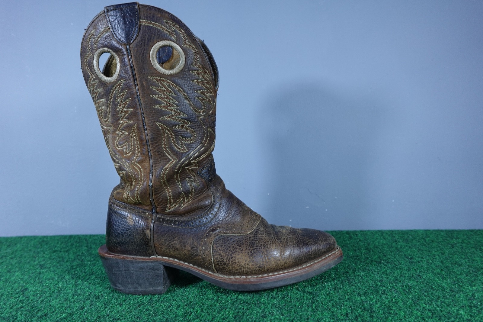 ARIAT ROUGHSTOCK BROWN BULLHIDE LEATHER SQUARE TOE COWBOY BOOTS 34824 MENS 9.5 D