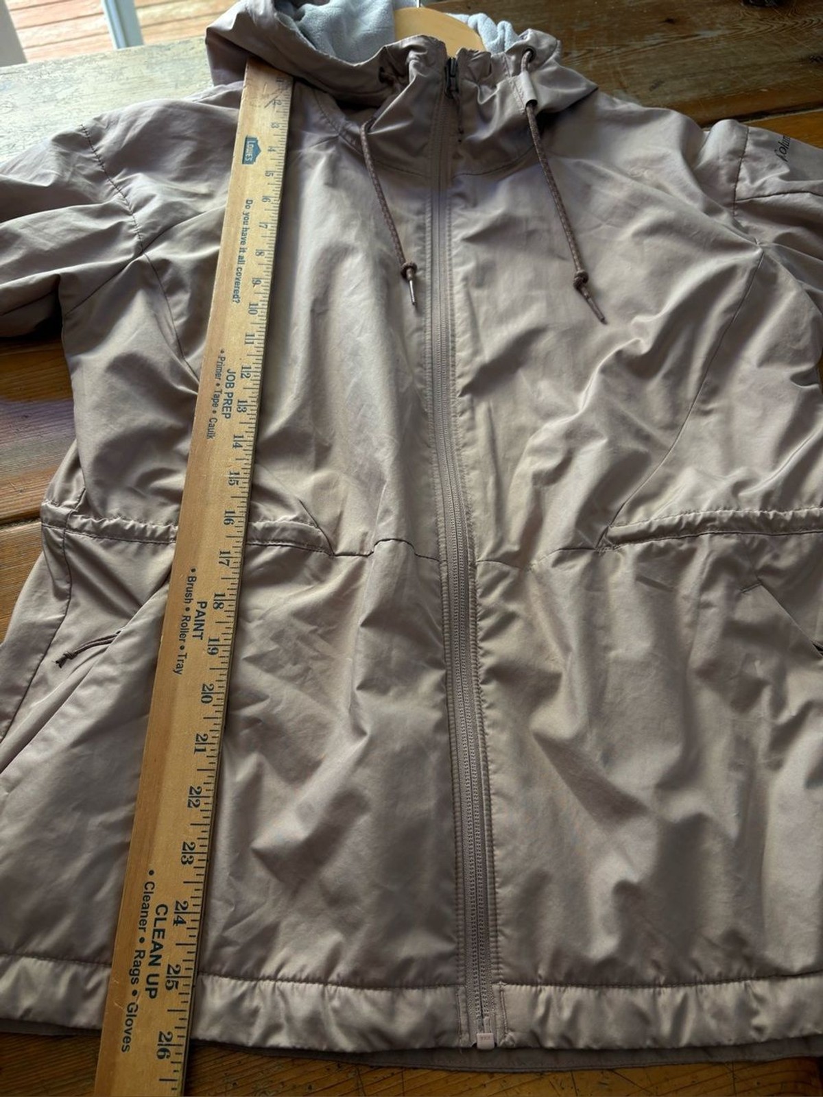 Columbia Hooded Windbreaker Jacket Women’s Medium Taupe Drawstring Waist