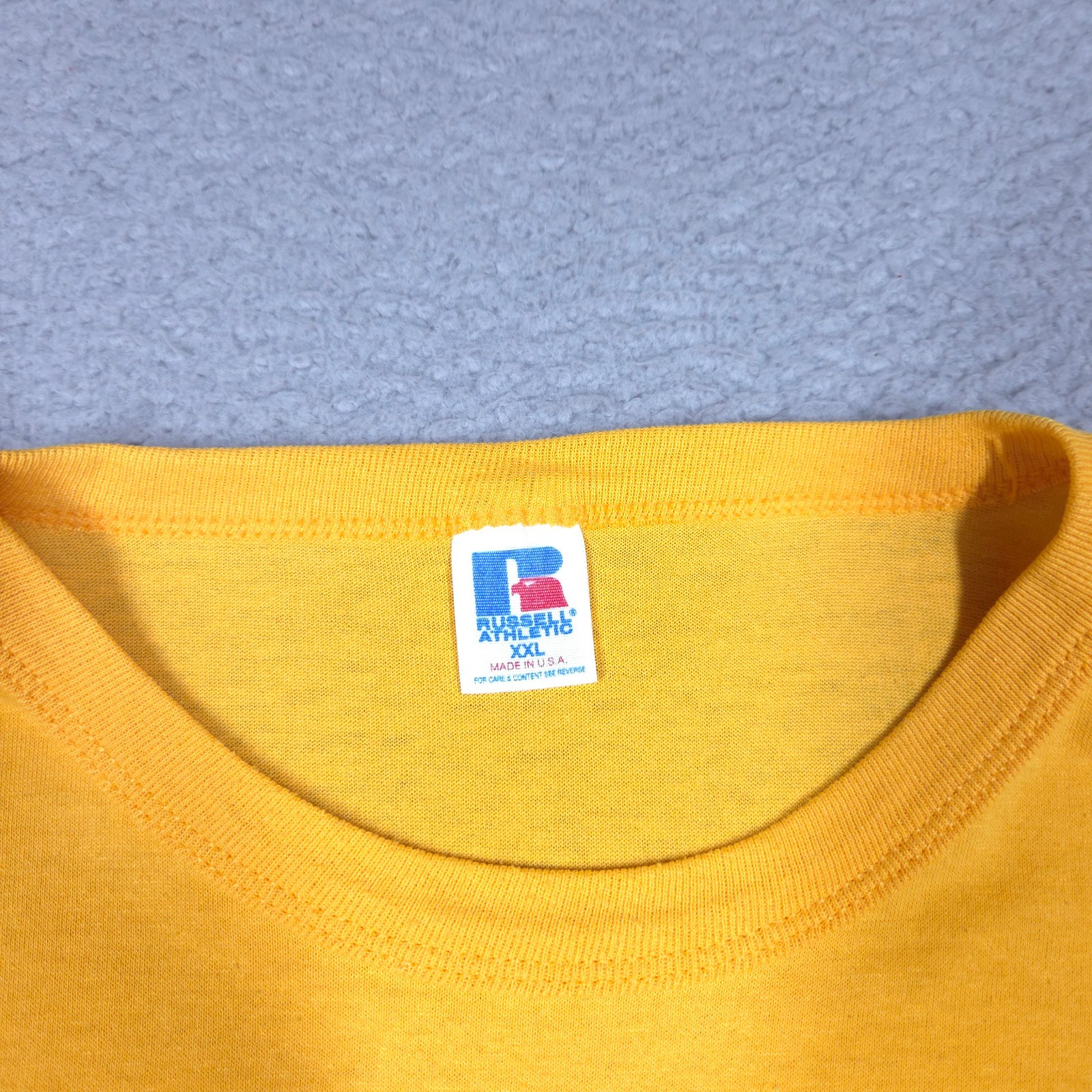 Vintage Russell Athletic T-Shirt Men’s 2XL Yellow Blank Single Stitch USA 90s
