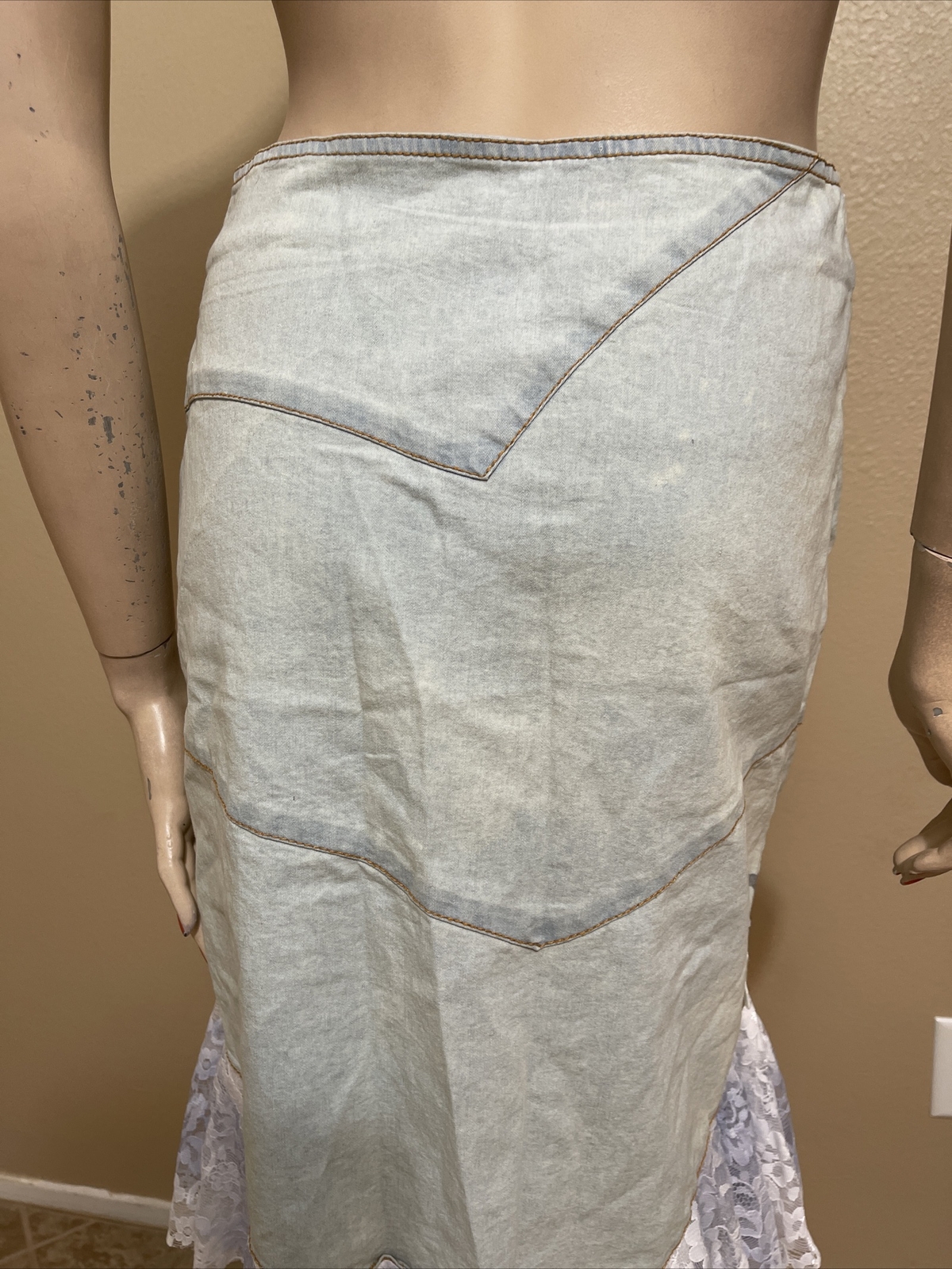 Women’s Blue Denim Cotton Beaded Embroidery Zip Boho Size XL(10-12) Skirt SK 715