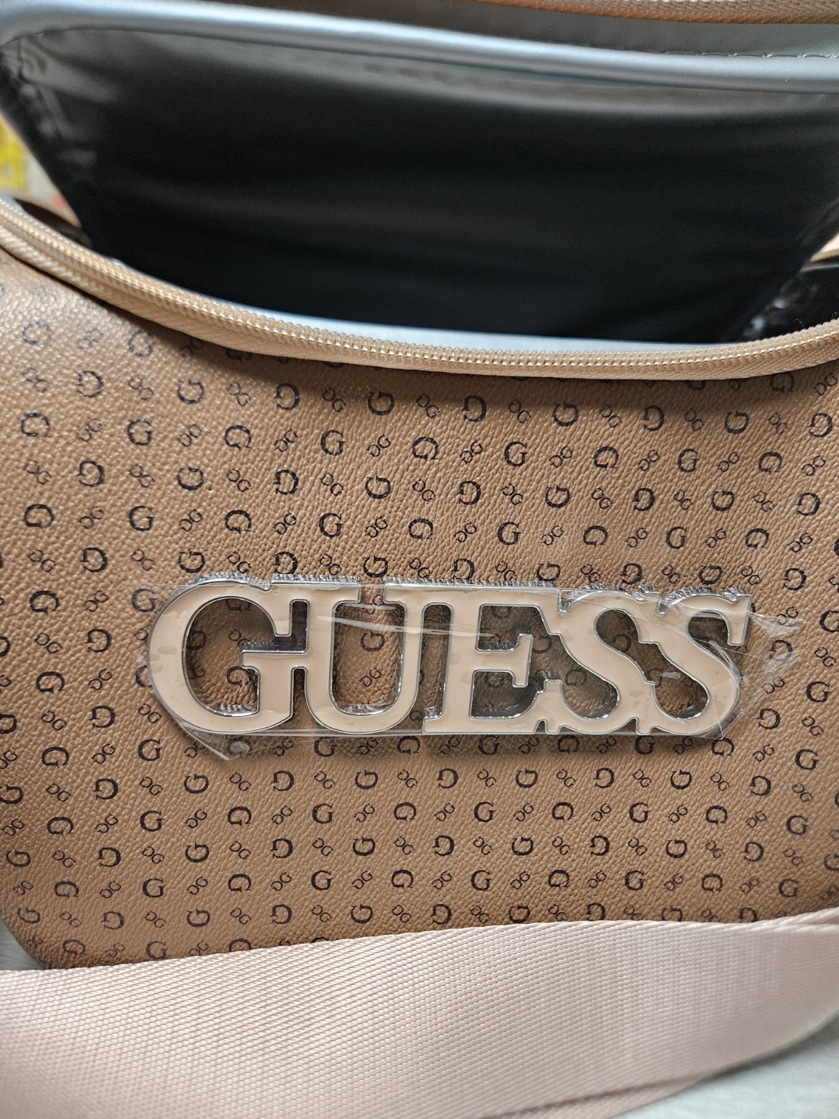 GUESS NEW Lux Lunch Box Insulated Burnaby Travel COCOA Mo.RCK9834069