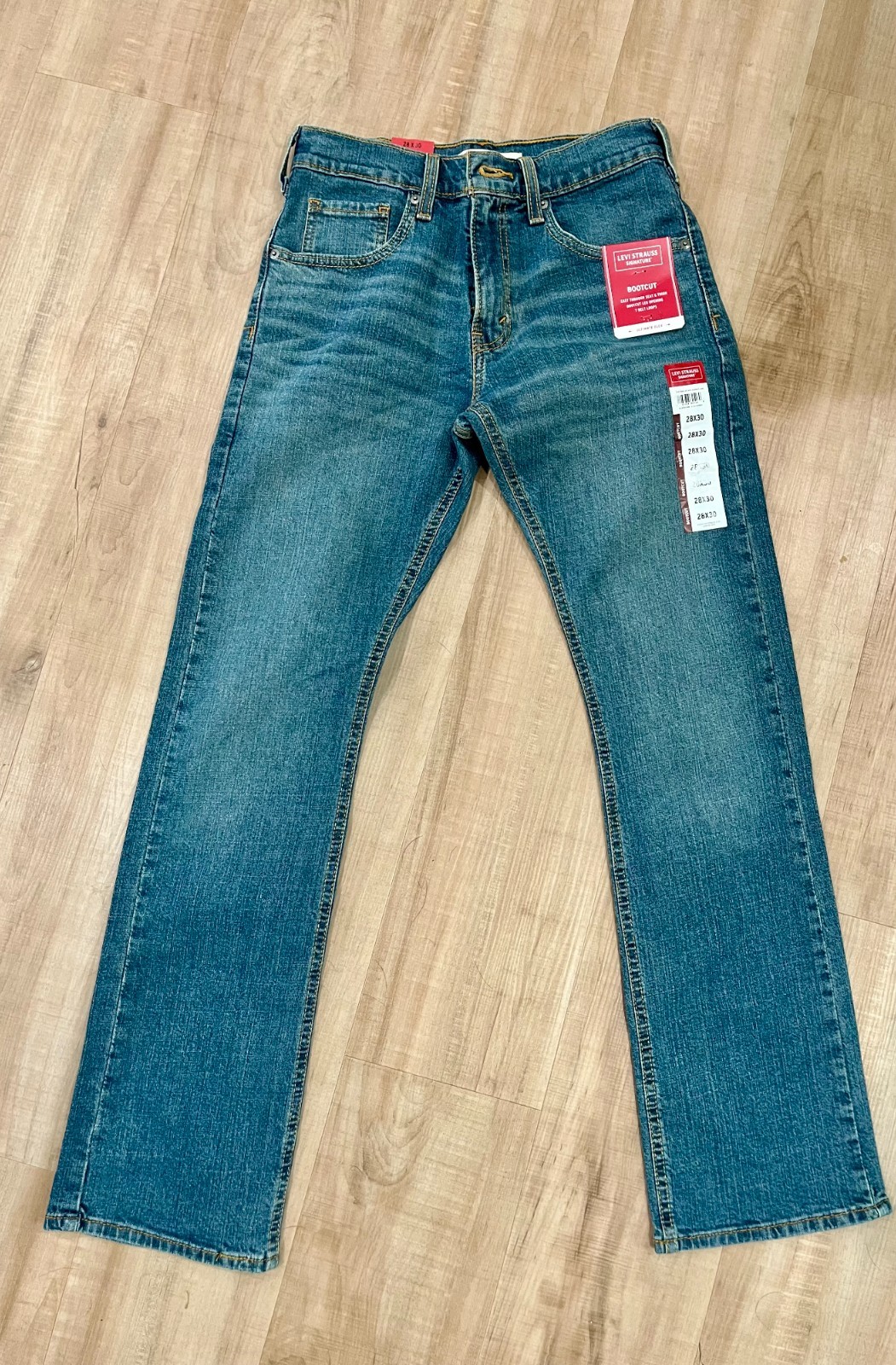 Levi Strauss Signature Series Bootcut Denim Blue Jeans Size 28×30 NWT