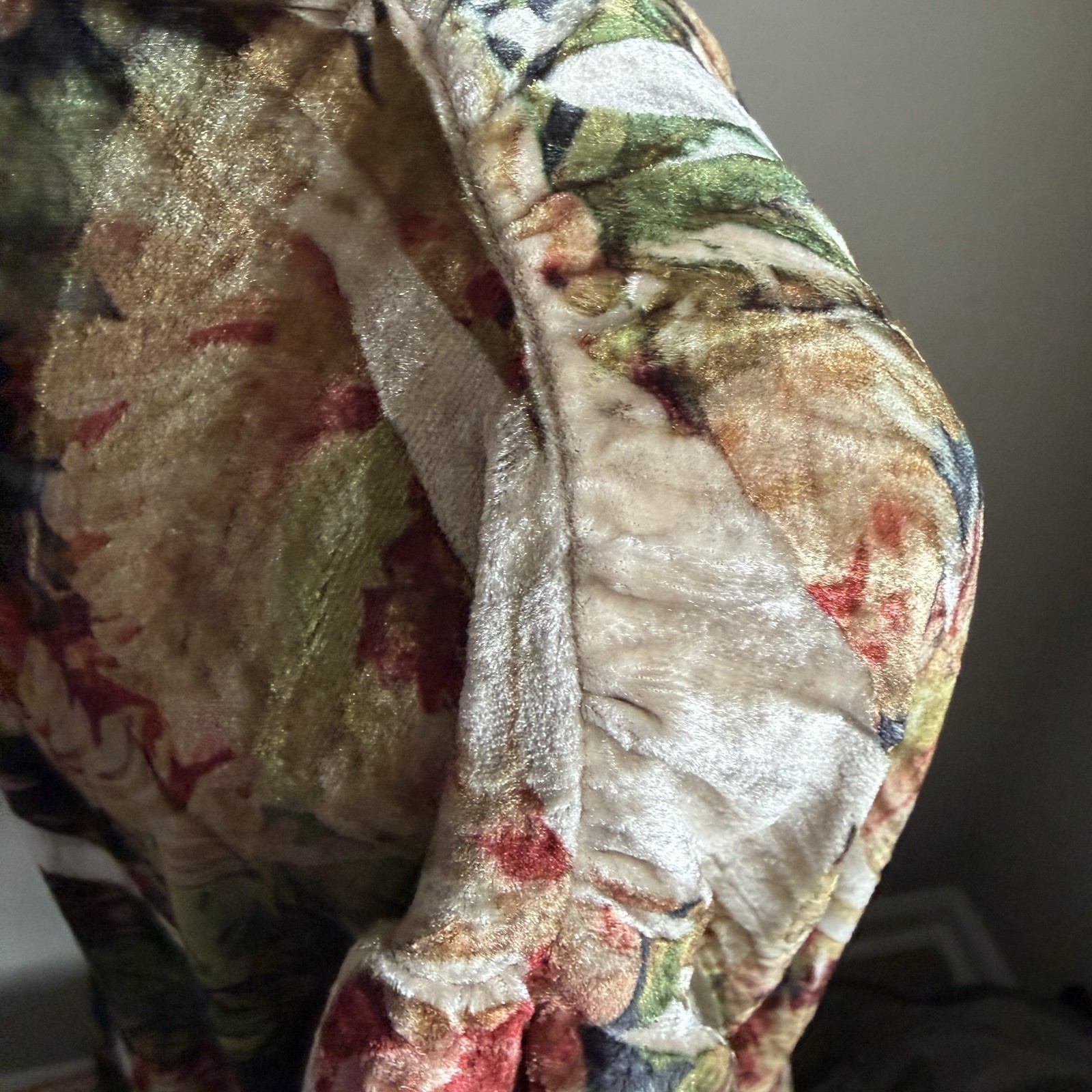 A Rare Bird NWT Floral Crushed Velvet Tunic Top w Pockets & Lace One SZ S M L XL