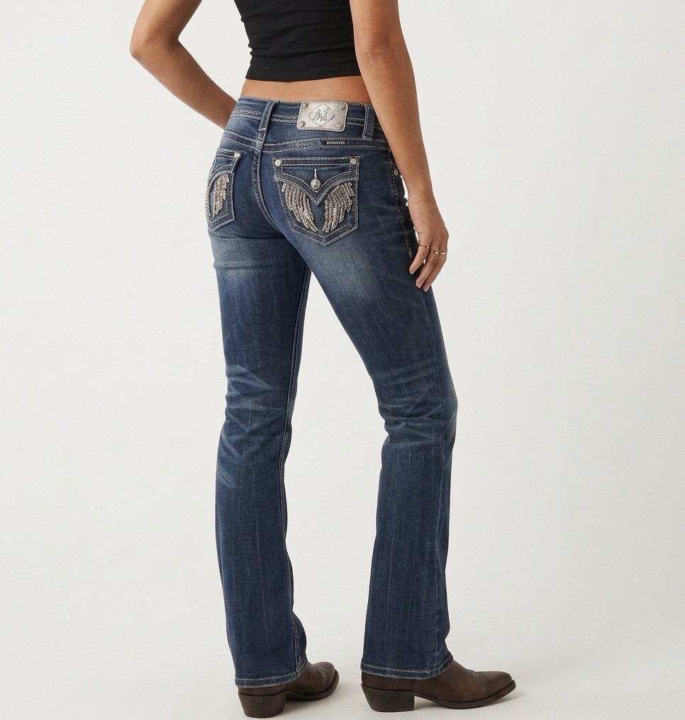 Miss Me Women’s Medium Wash Blue Bootcut Jeans Low Rise Embellished 27/35