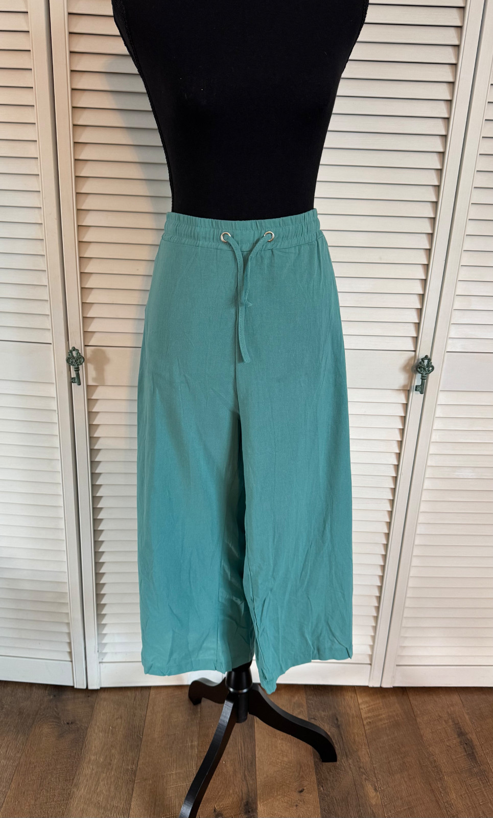 Women’s Capri Pants Wide Leg High Waisted Drawstring Casual Pants With Pockets