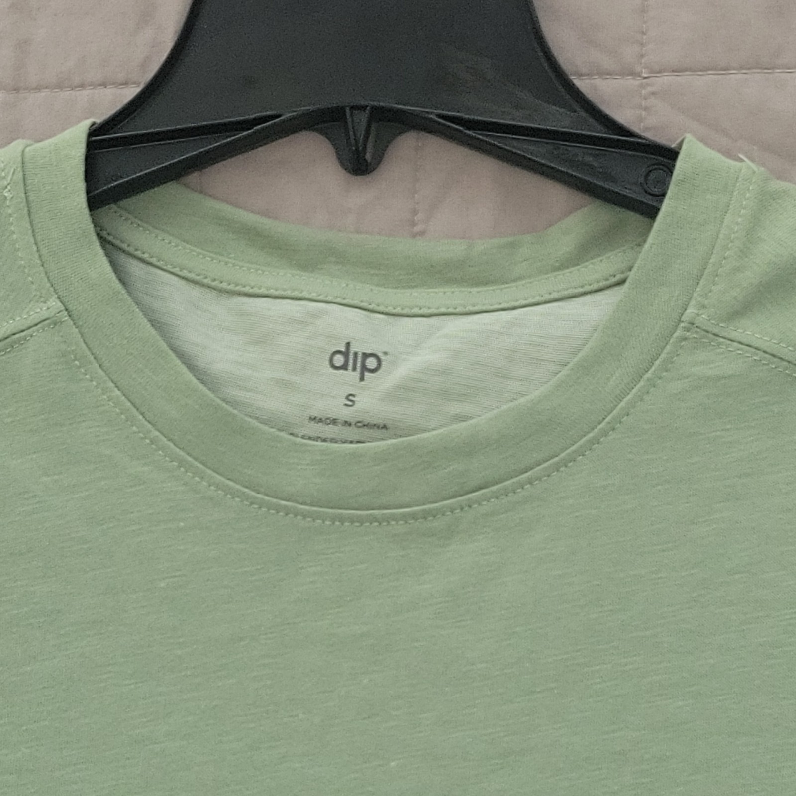 dip Men’s Green Crew Neck Sleeveless Lightweight Athletic Tank Top Size S