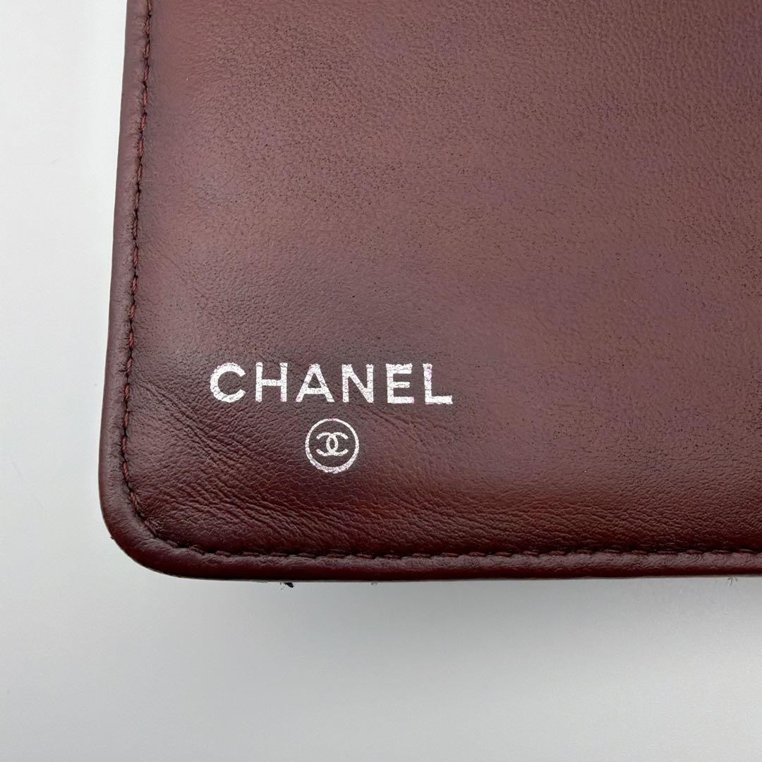 CHANEL wallet Matelass bi fold compact