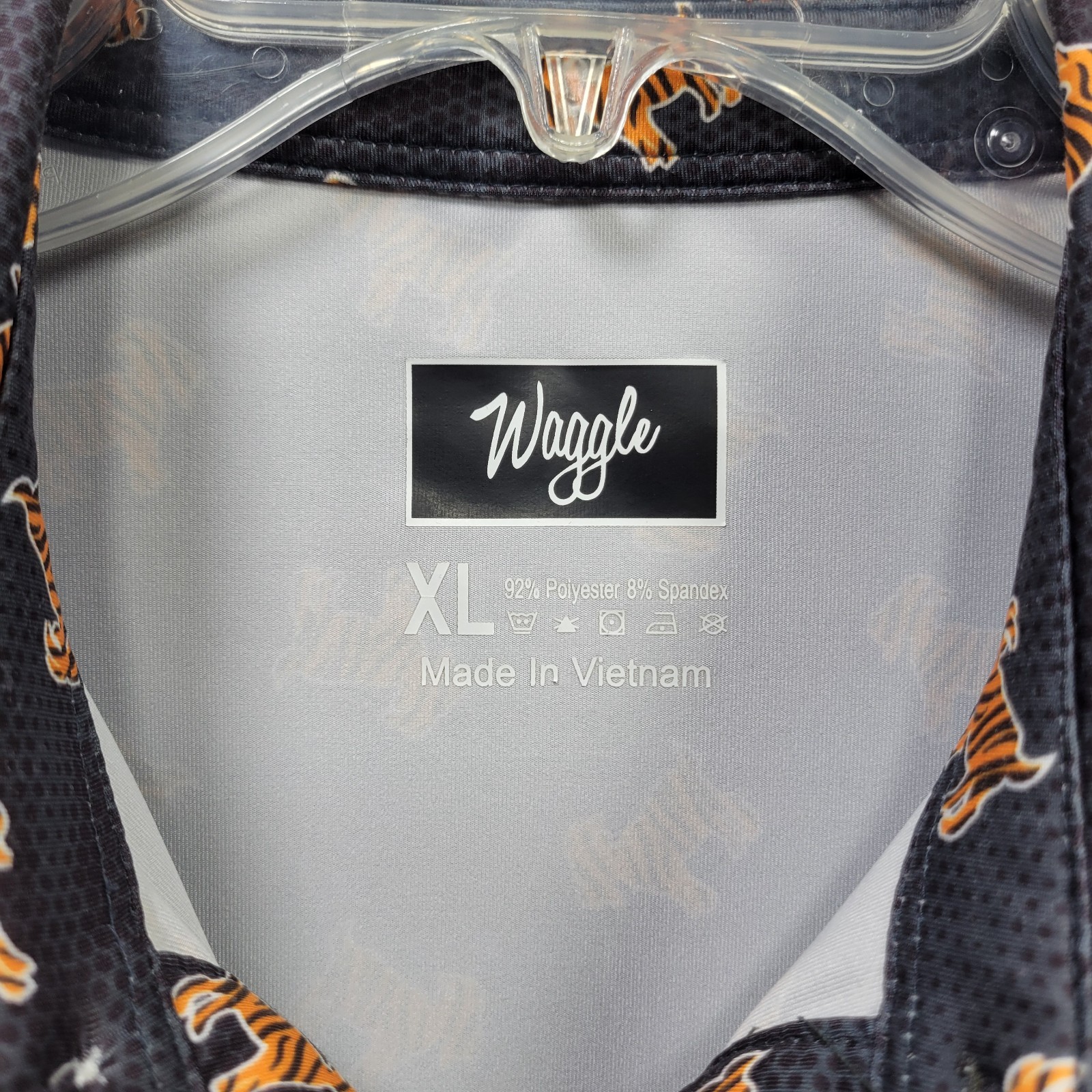 Waggle Polo Shirt Men’s Size XL Black Goat Tiger Print Golf Excellent Condition