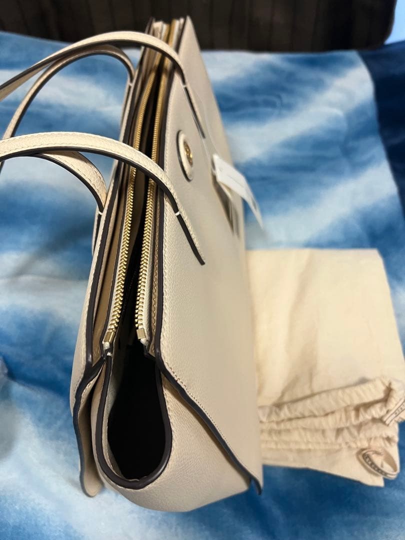 Tory Burch Robinson Pebbled Tote