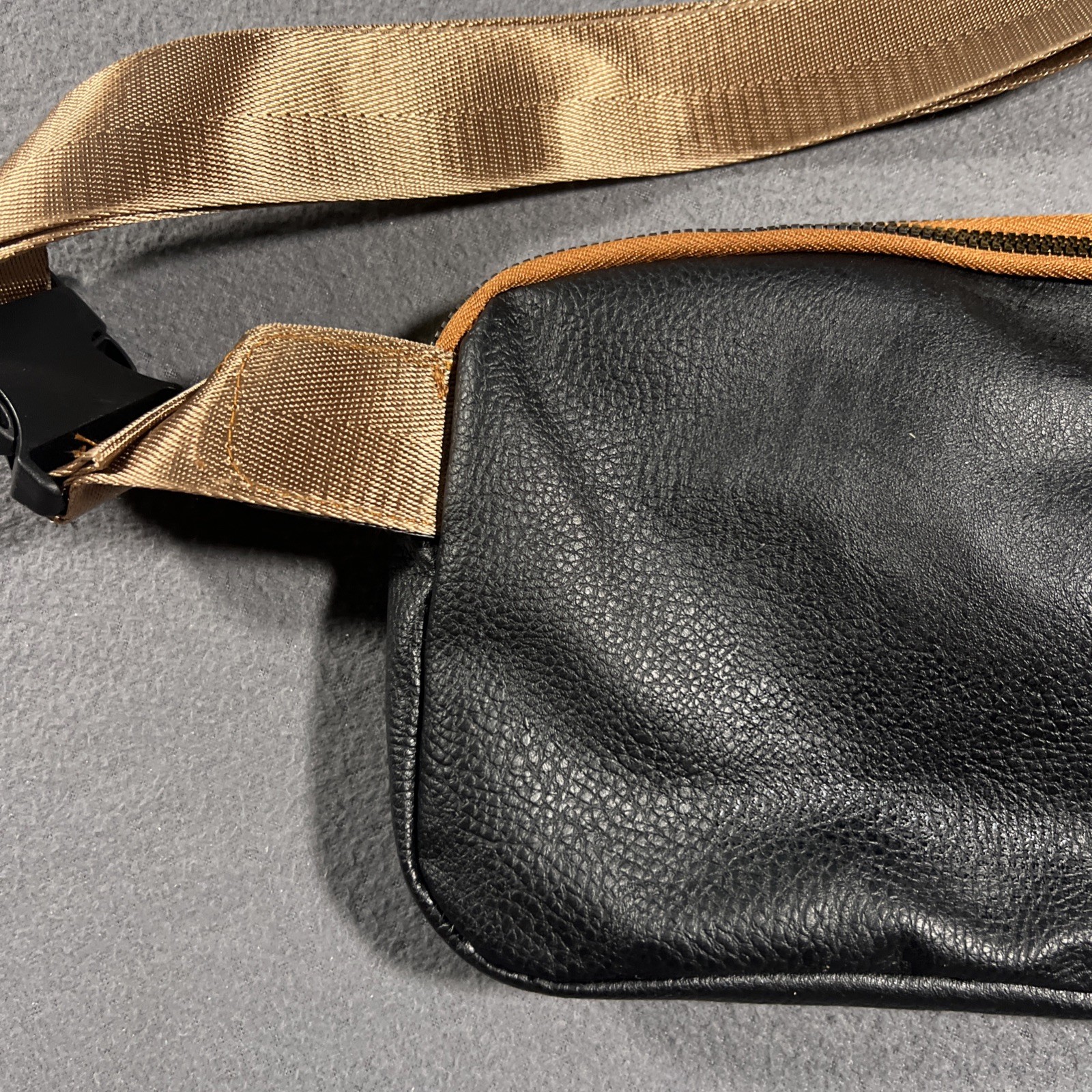 Lululemon Everywhere Belt Bag Black Leather Adjustable Strap Fanny Pack READ