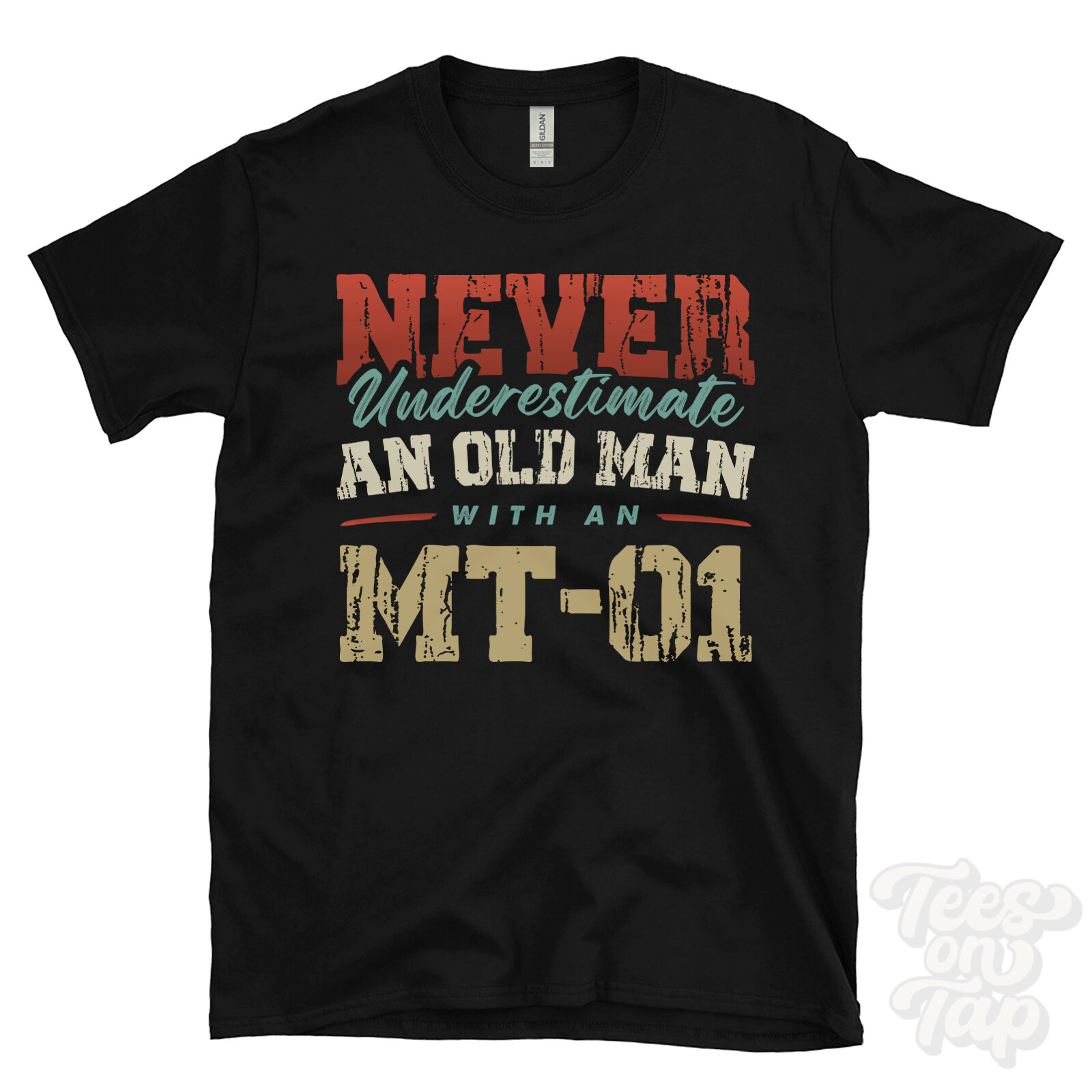 NEVER UNDERESTIMATE AN OLD MAN WITH AN MT-01 FUNNY T-SHIRT IDEAL GIFT