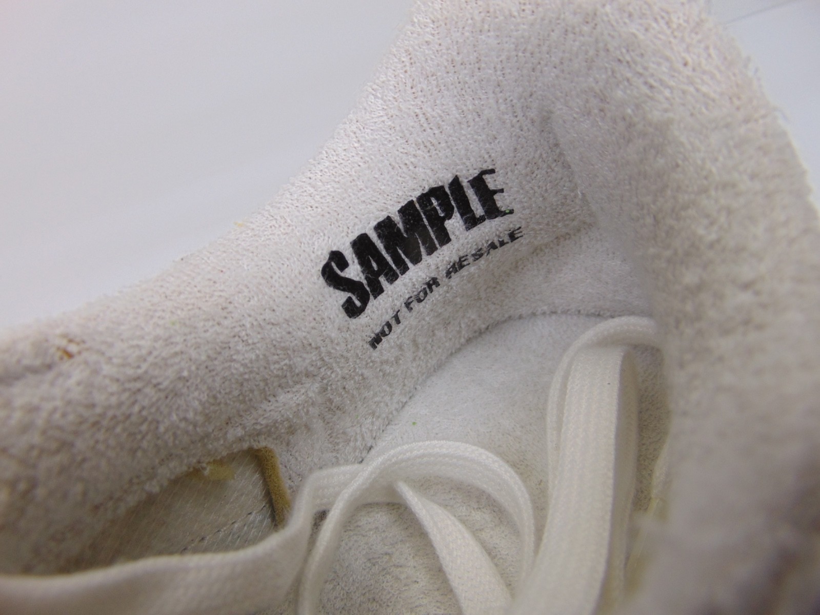 NEW! Reebok Club C 85 Casual Classic Sneakers Men’s Size 9.0 M White Leather