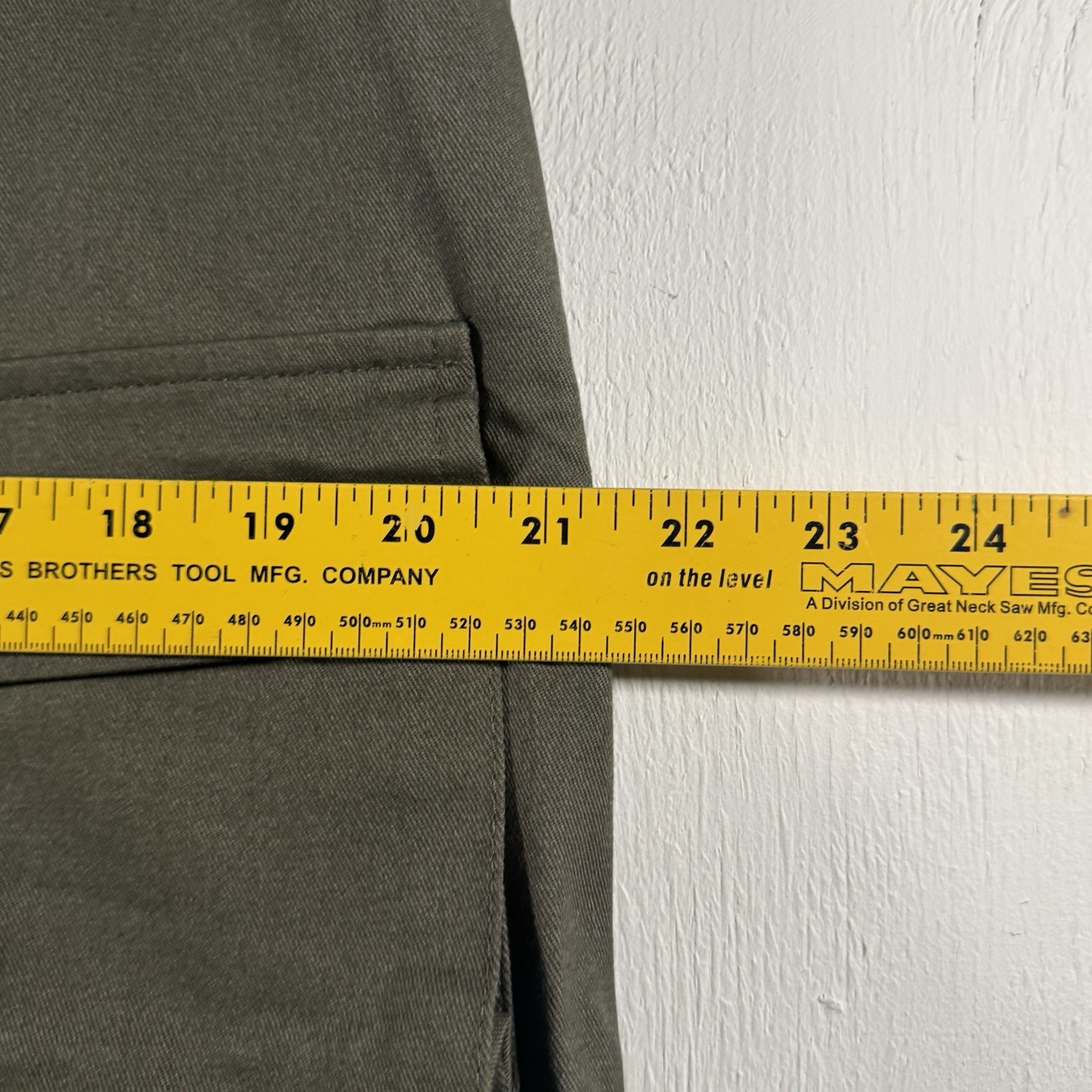 Nova Men Designer Utility Pocket Stacked Graphic Jeans Olive (Size XL Tall)