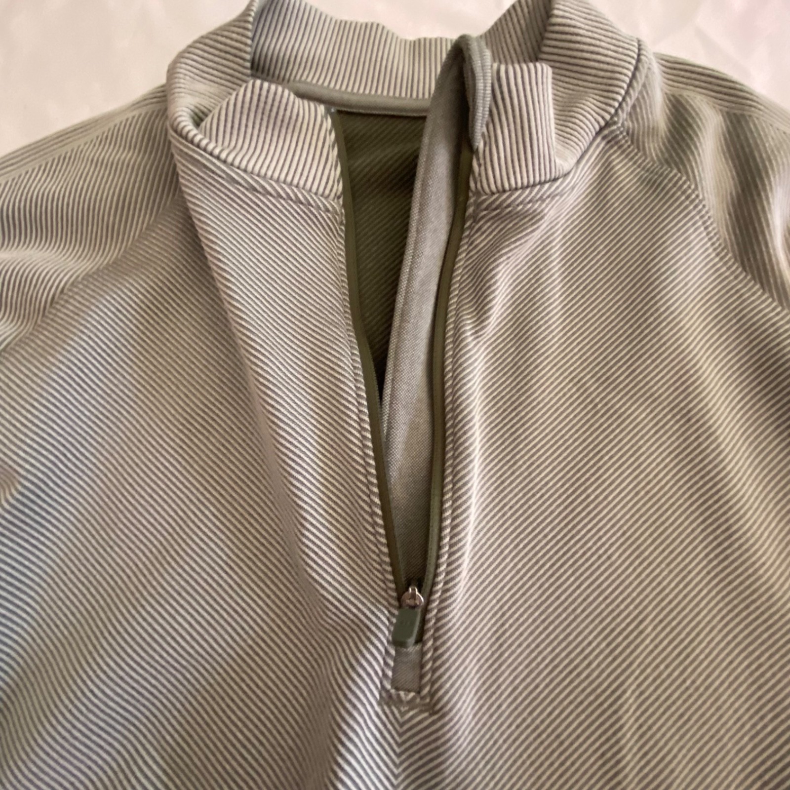 Lululemon Rest Less Cropped Half Zip Top Women 8? Green Long Sleeve Pullover