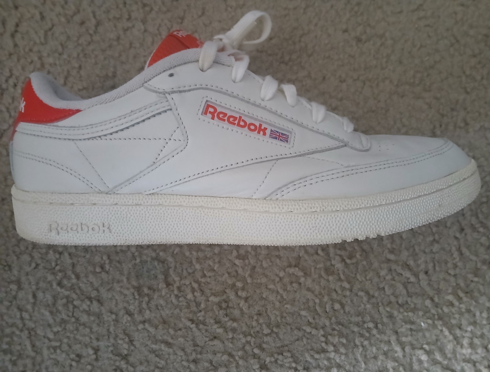 Reebok Classic Men’s Low Top White/Red Lace-Up Athletic Sneaker