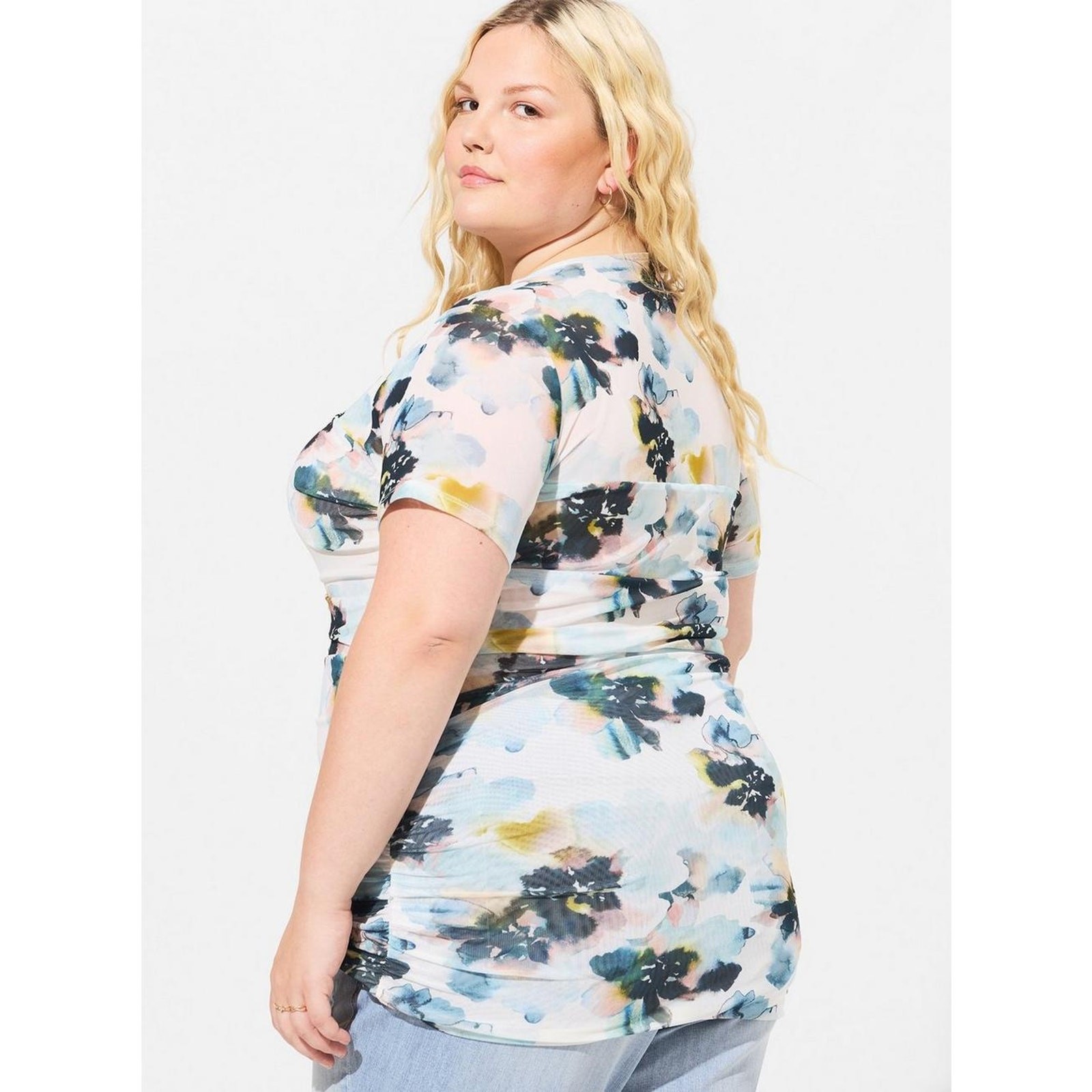 Torrid 3x 3 22-24 Stretch Mesh Crew Neck Ruched Top