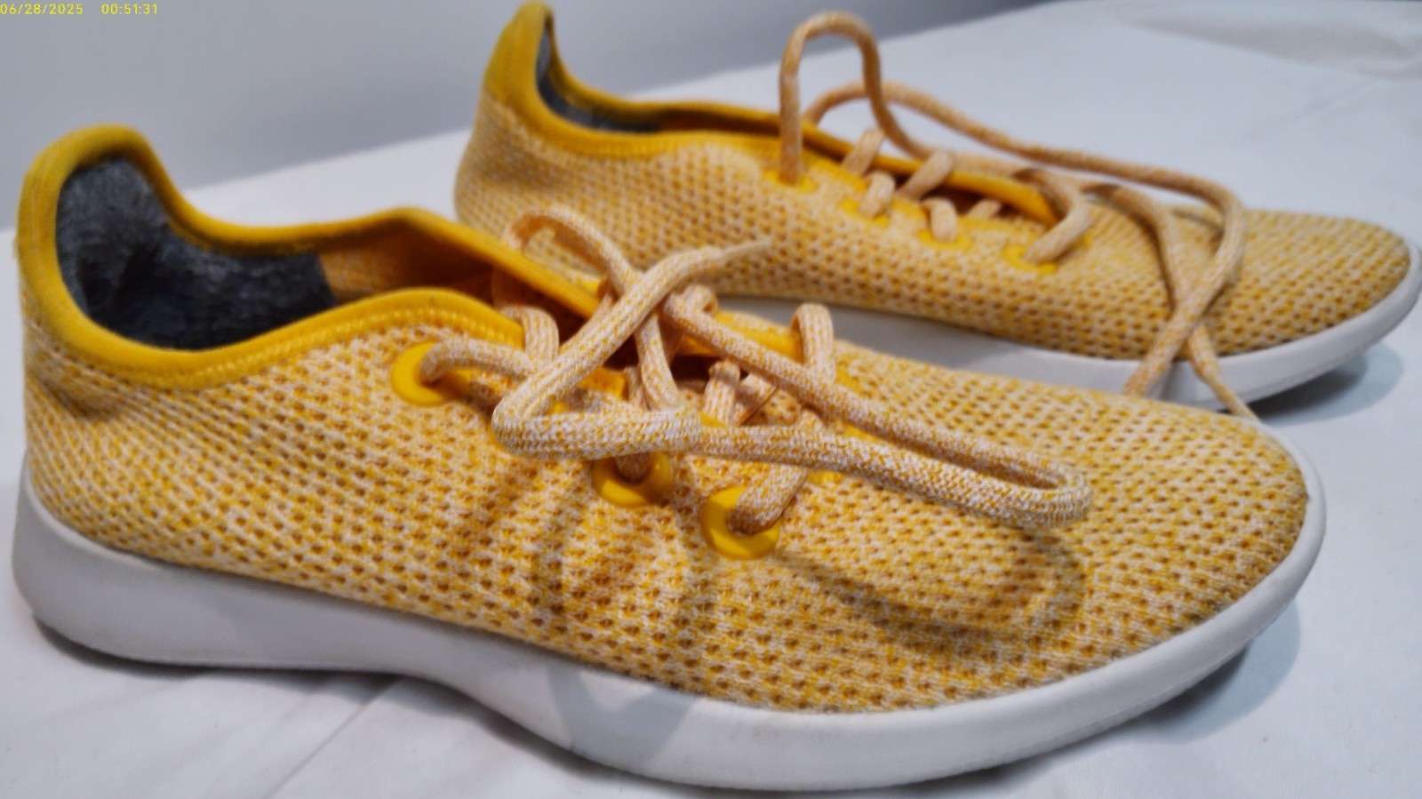 Allbirds Tree Runners Women’s 7 Yellow Gold Knit Sneakers Shoes