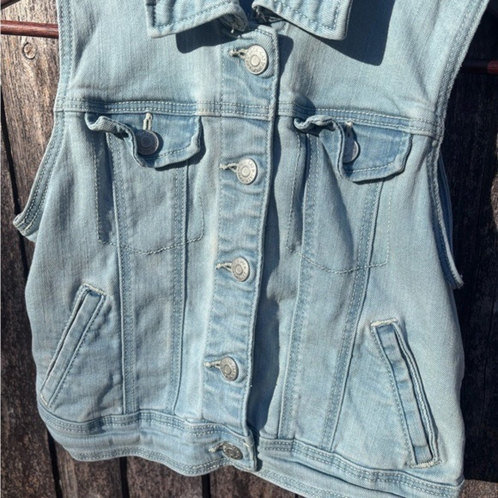 Cat & Jack Light Blue Denim Jean Jacket Vest Size M 7/8- Pre Owned Excellent
