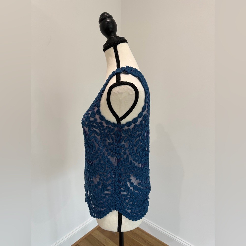 💙 Anthropologie Blue Sheer Embroidered/Textured/Lace Tank Top – Size Small ✨
