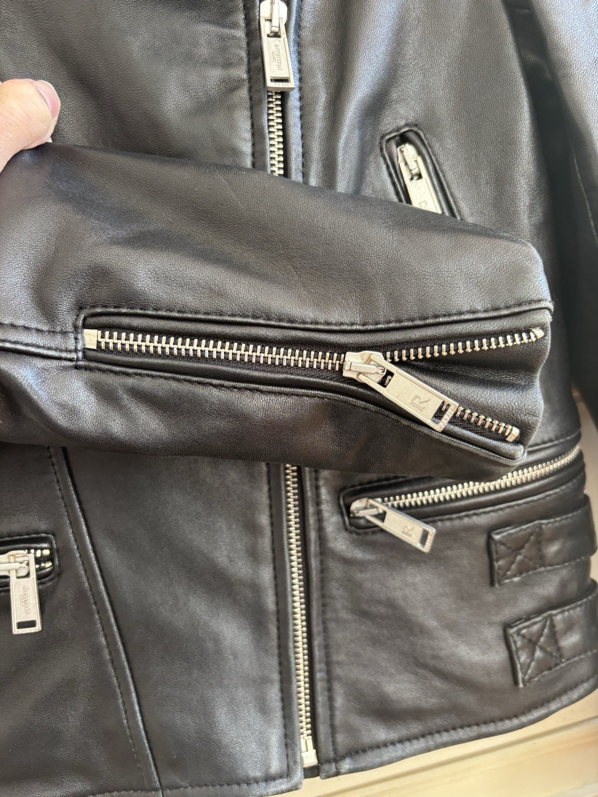 Intuition Paris Black Leather Moto Jacket 34/XS Zip Buckle Accent EUC