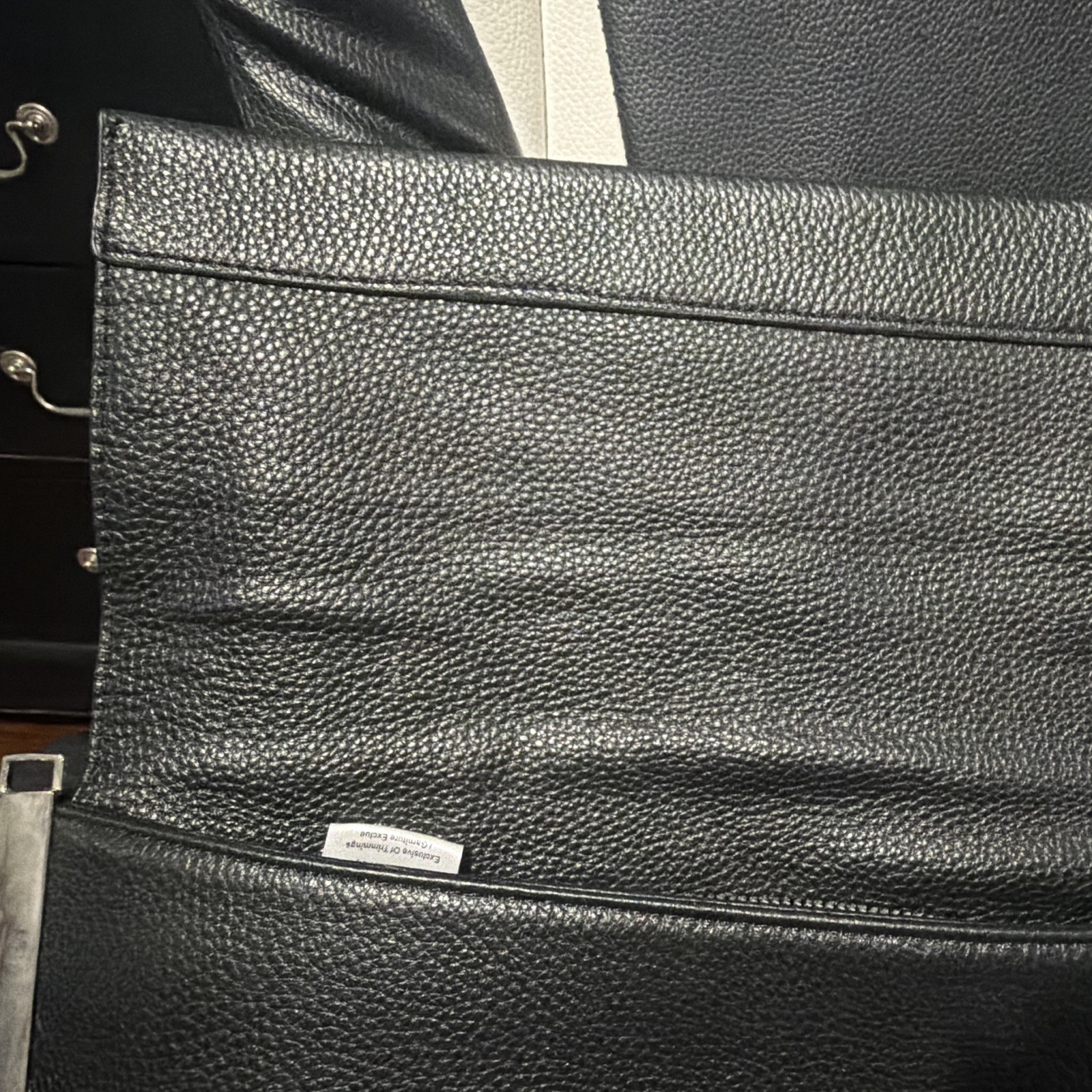 Danier Black Pebbled Shoulder Bag Zip Closure Silver Hardware Lined Pockets