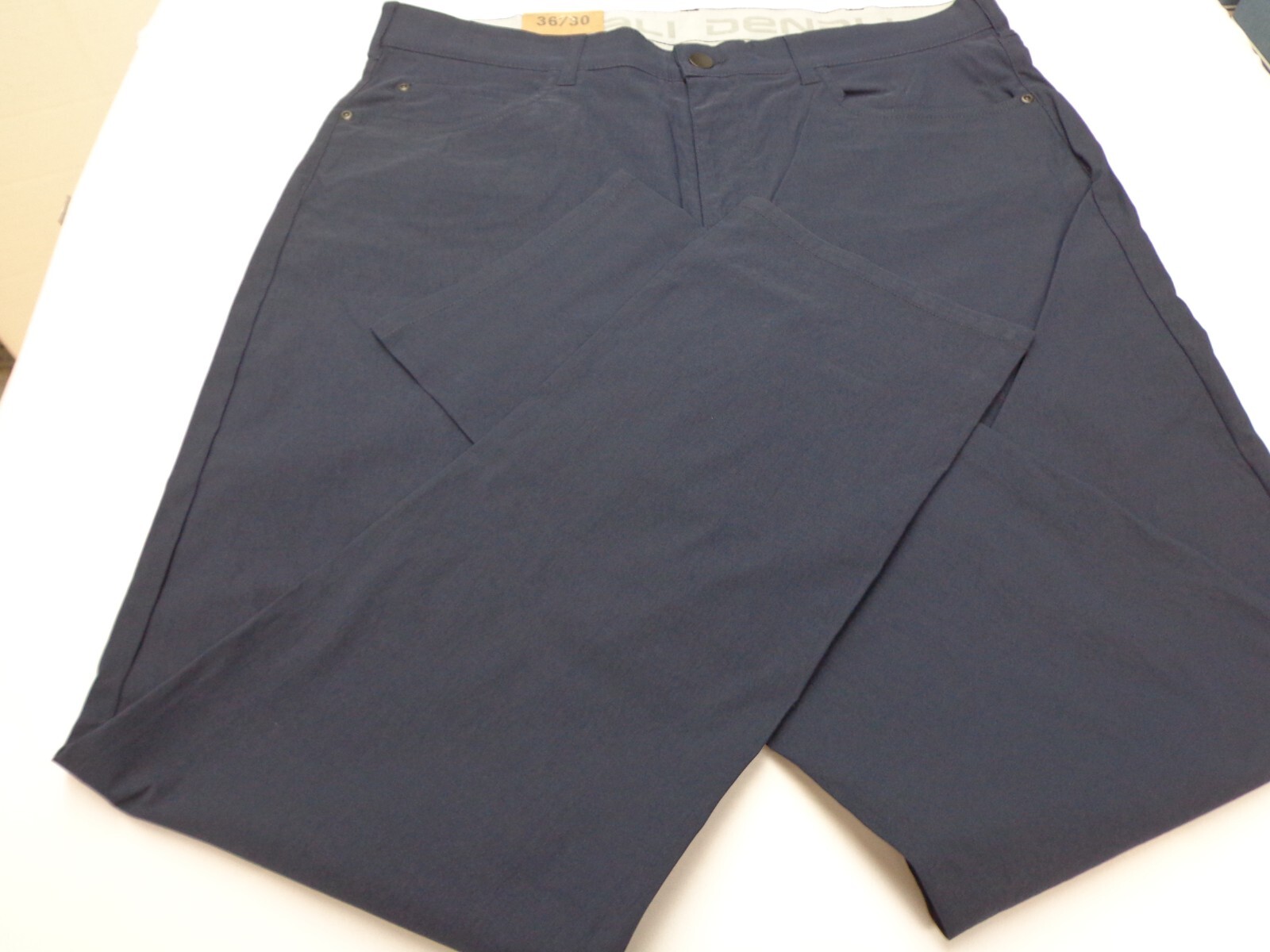 DENALI Dark Navy Blue Tech Fabric Stretch Pants NWT 36/30 MSRP $54