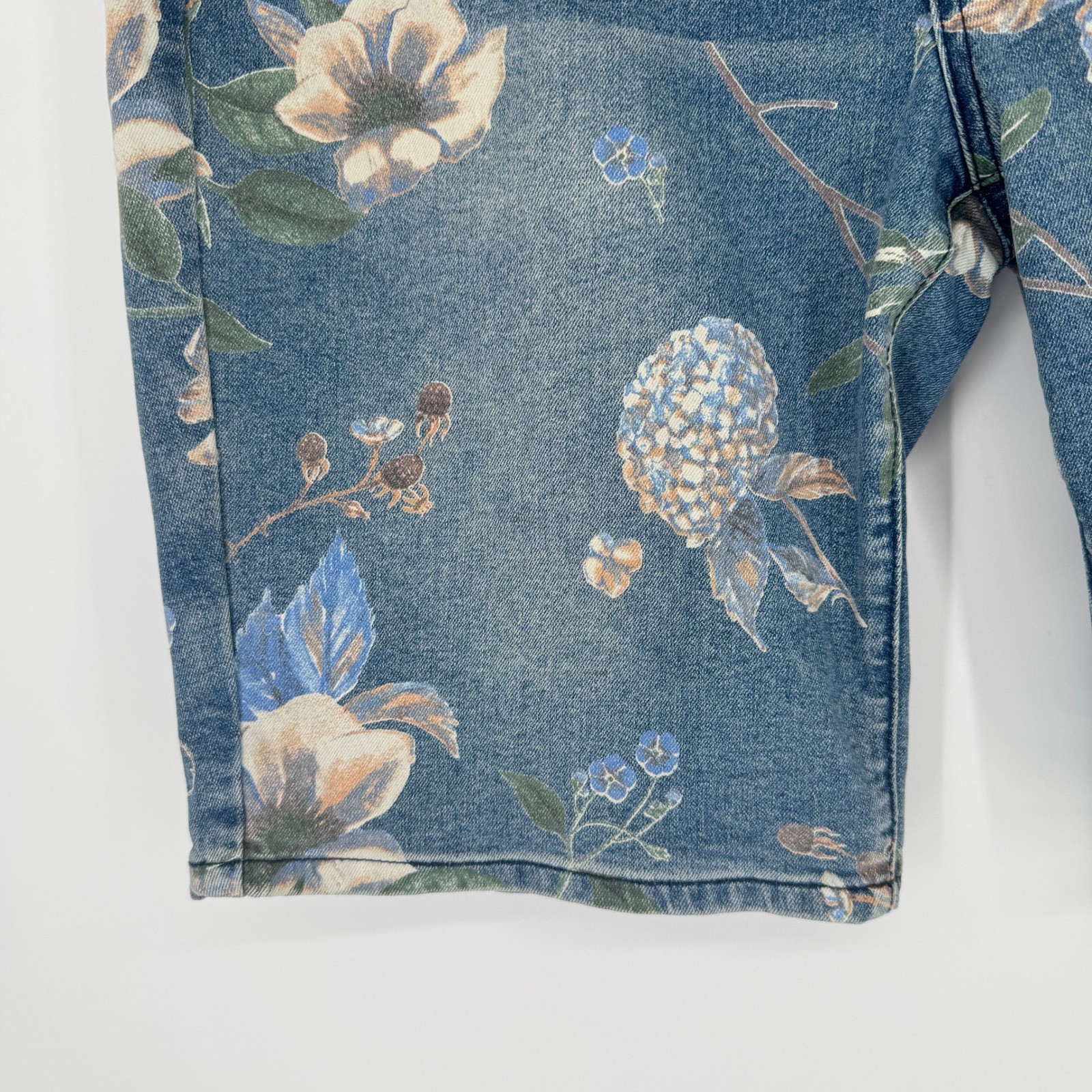 Flamingals Floral Denim Shorts XL Cotton Stretch Bermuda Cottagecore Botanical