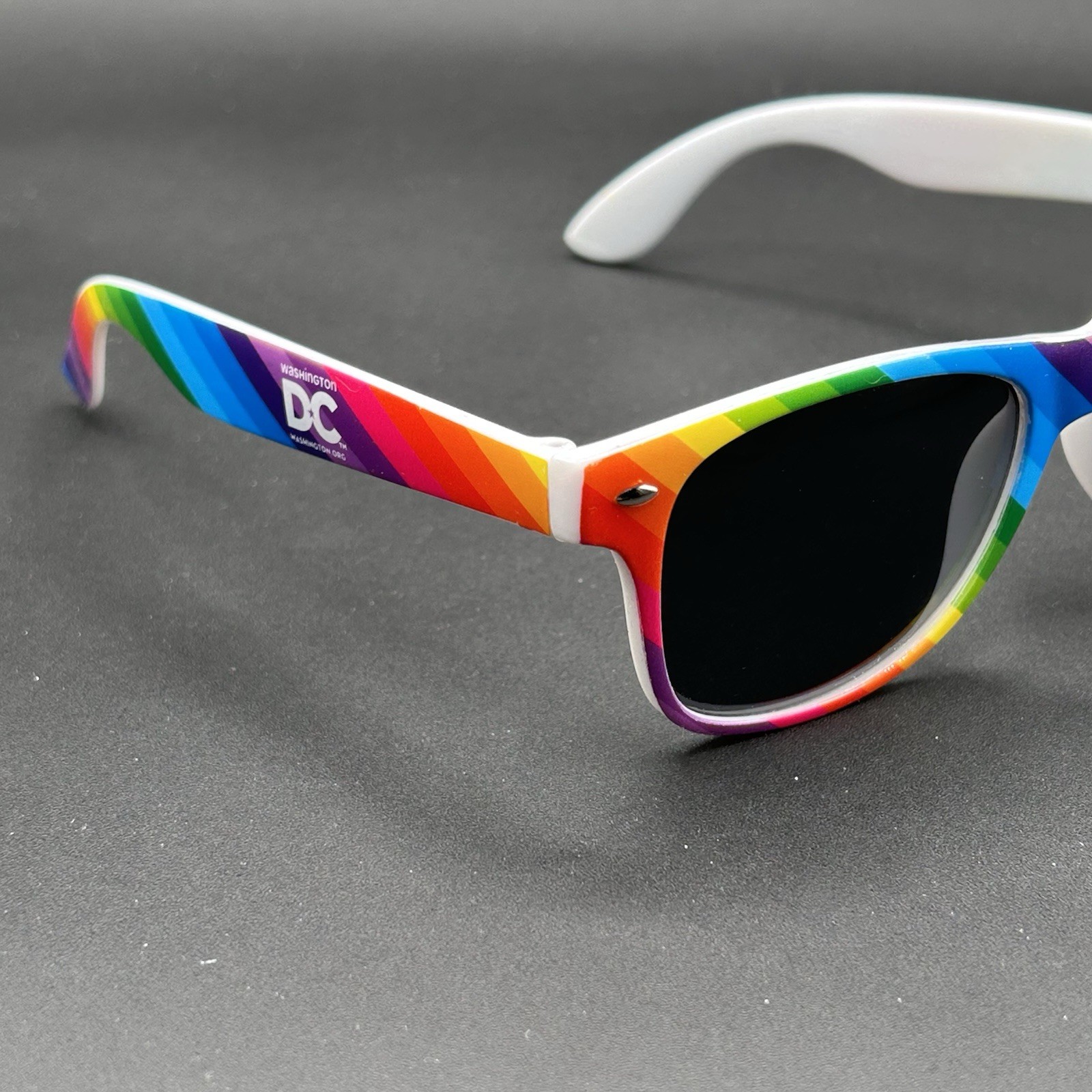 Washington DC World Pride Sunglasses White & ROYGBIV May 23 – June 8 2025 EUC