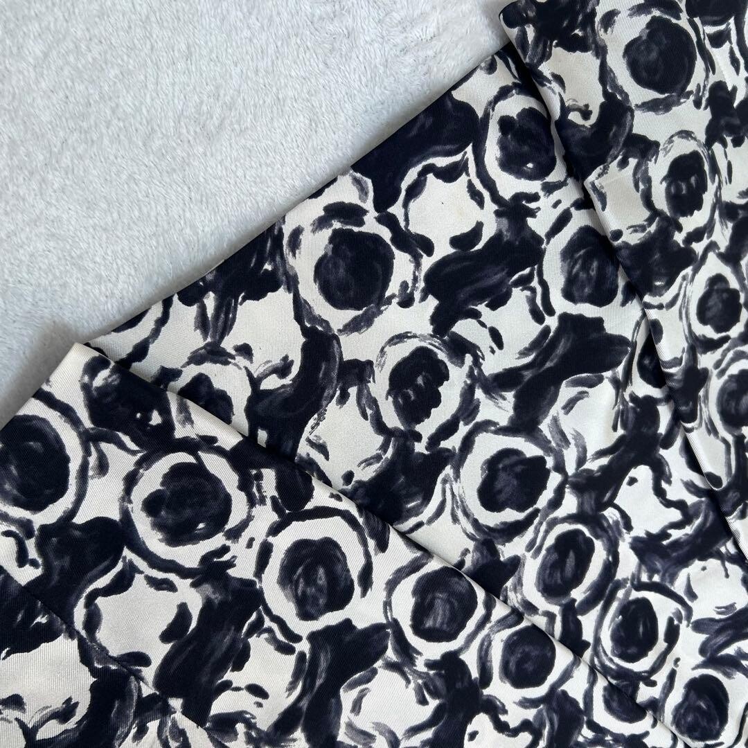 Max Mara Geometric Silk Sheath Dress Black White Sleeveless Lined Auth