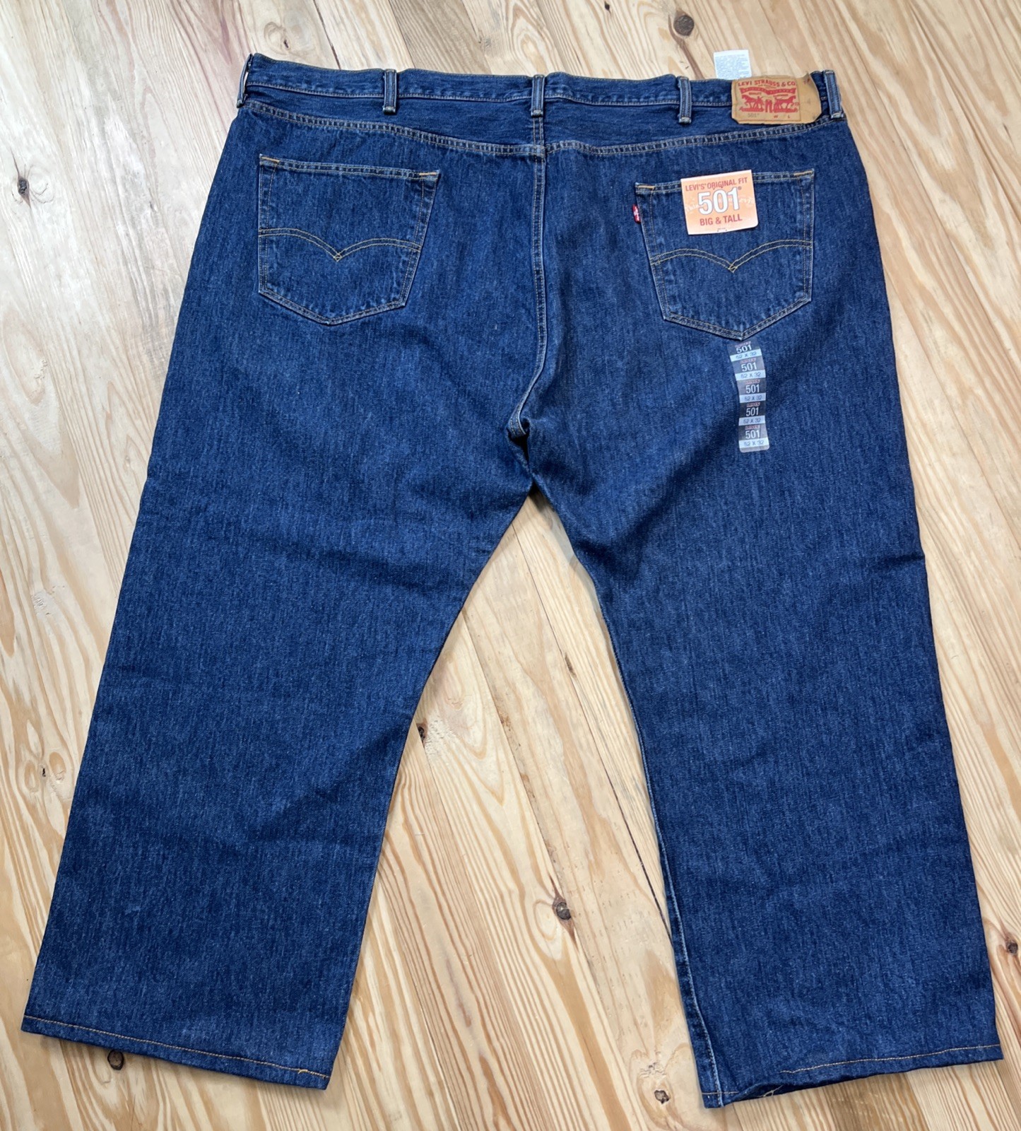 NEW Levis Mens 501 Original Fit Denim Jeans Straight Button Fly 52×28 Hemmed