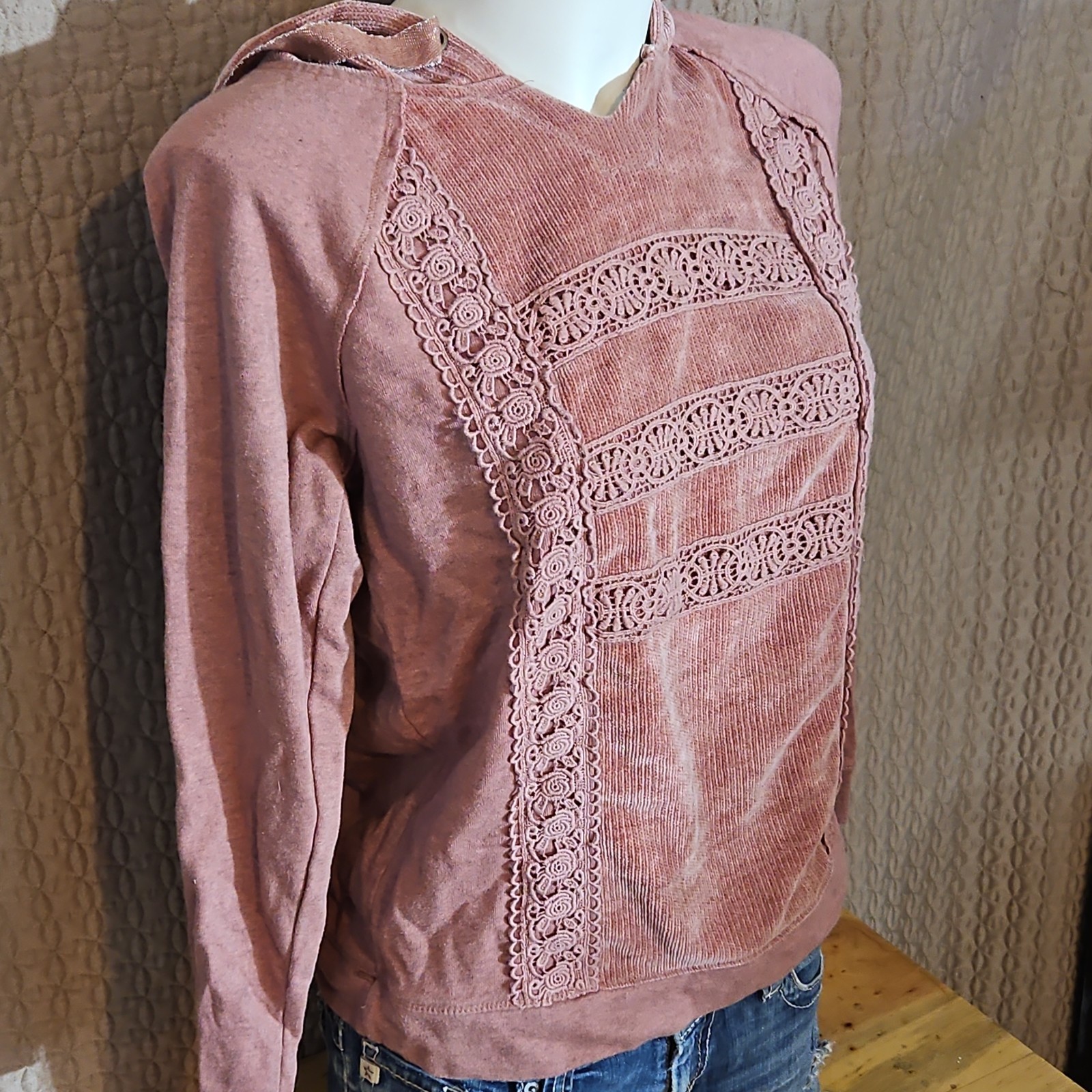 Tremont Co Women’s M Pink Solid Pullover Hoodie Hooded Lace Accent Long Sleeve