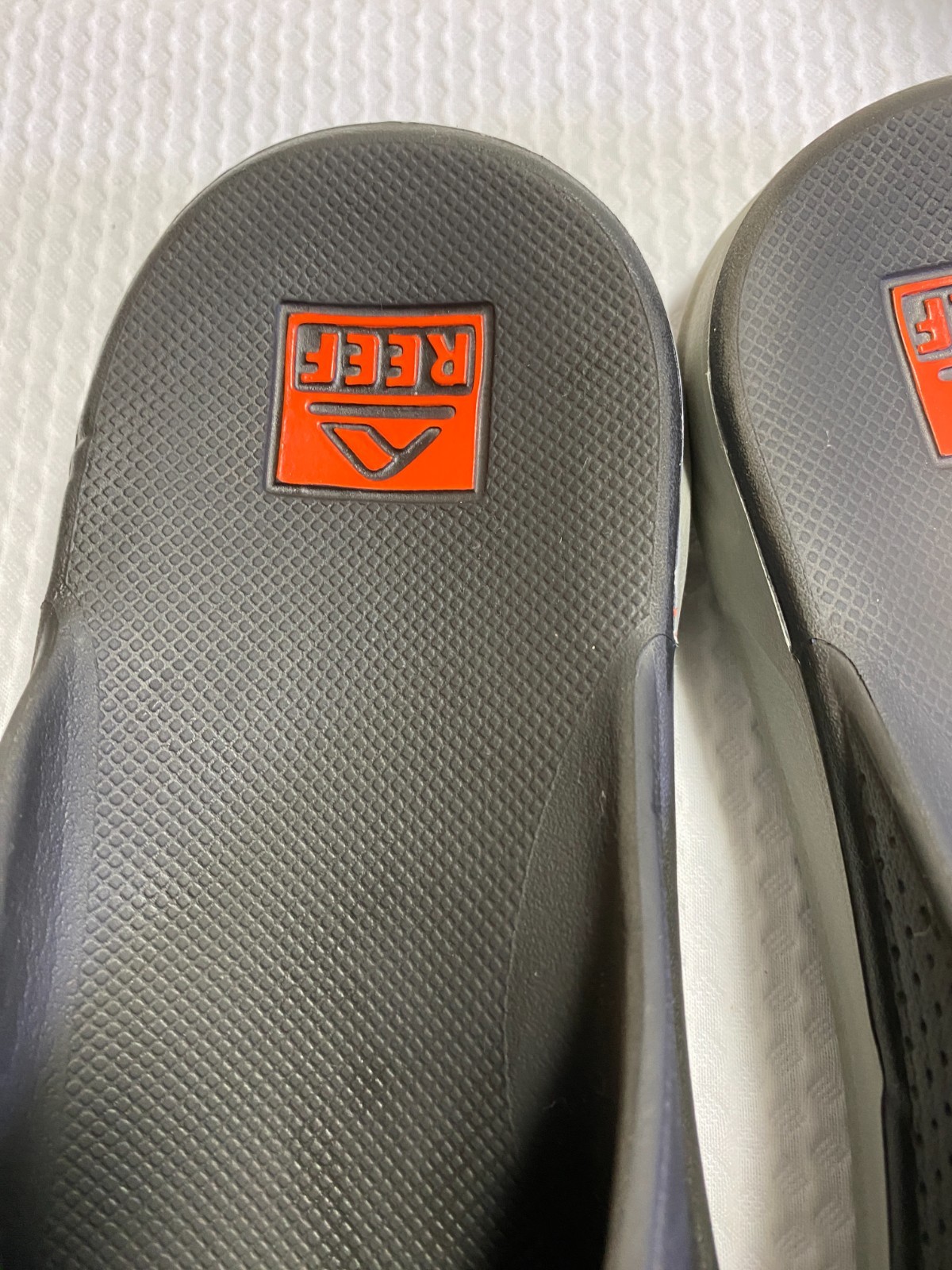 Reef One Men’s Flip Flops Grey Orange Athletic Beach Sandals Size M10