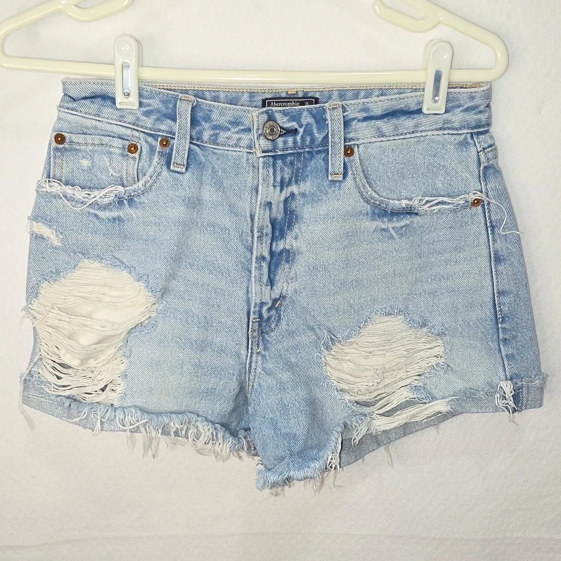 Abercrombie & Fitch Annie High Rise Distressed Denim Shorts Light Wash Size 26/2