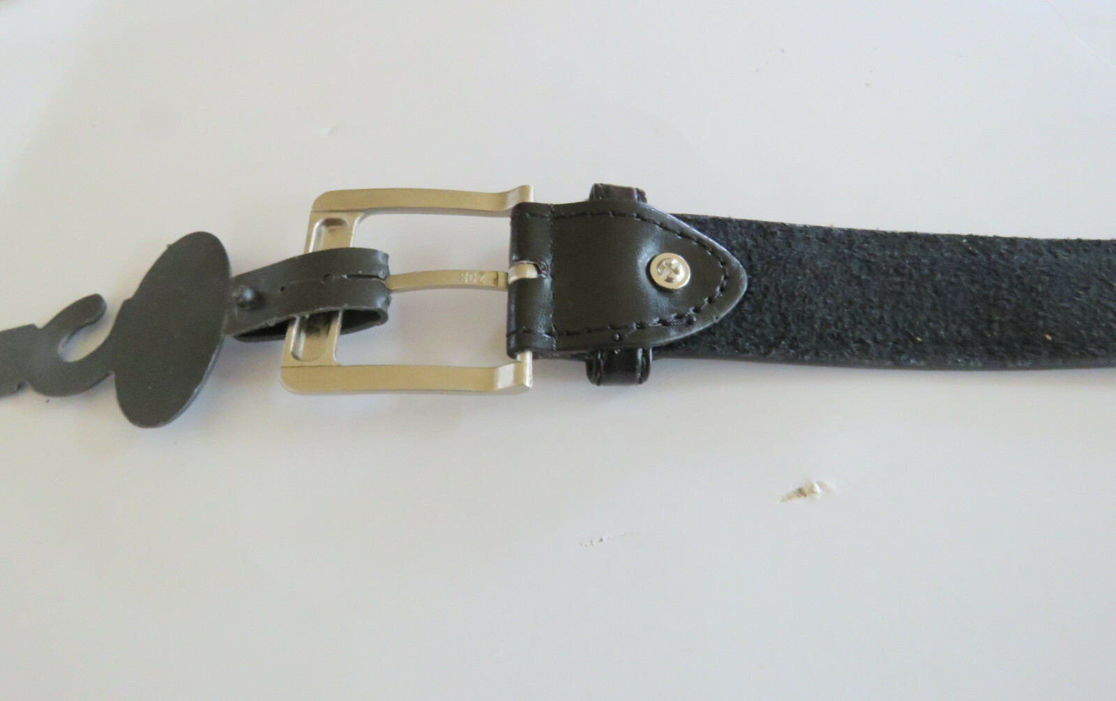 Mens high quality 1.35 Inch wide Black leathers belts
