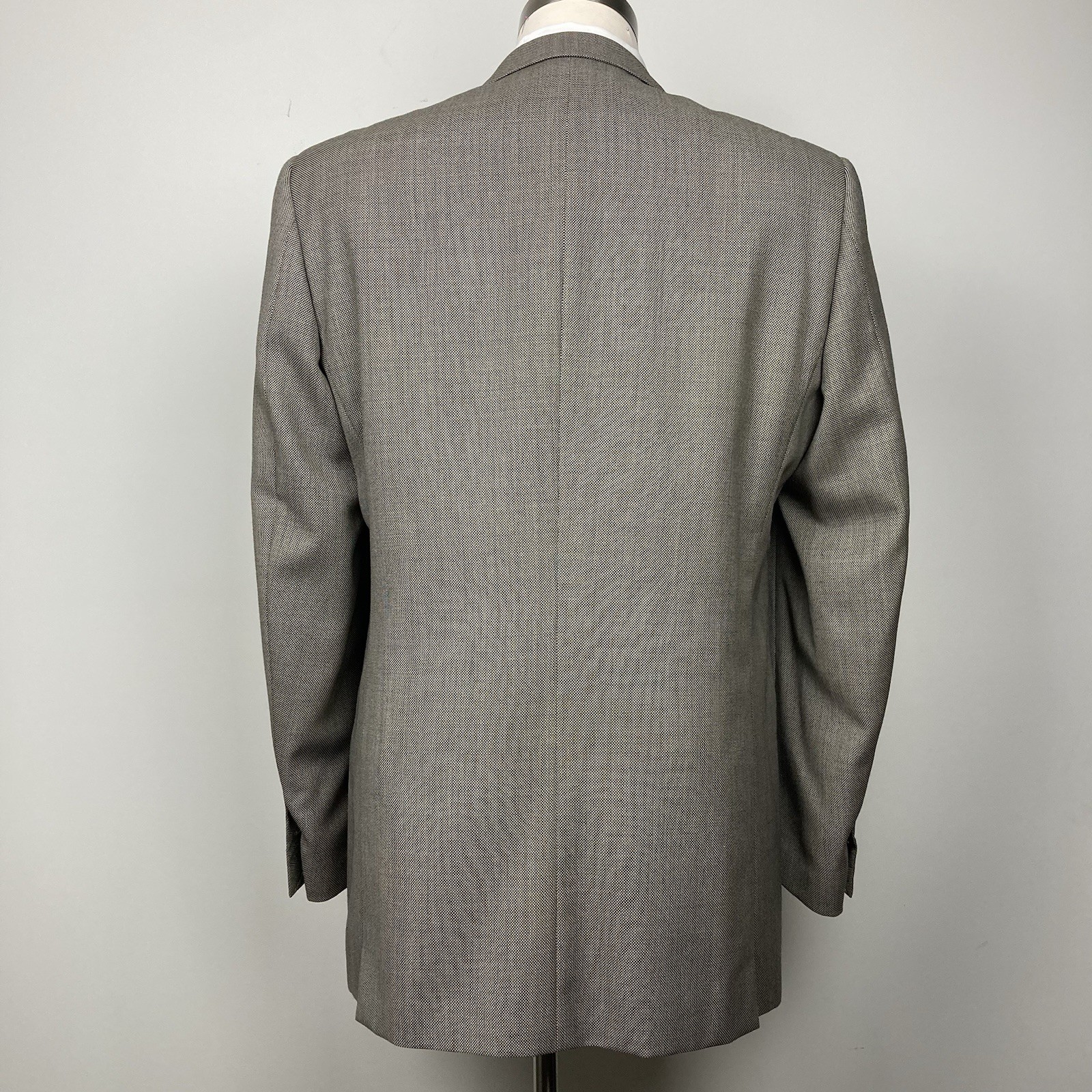 Tiglio Rosso Men’s 2-pc suit Jacket 42R 2-Btn Pants 32W 27L Made Italy Wool