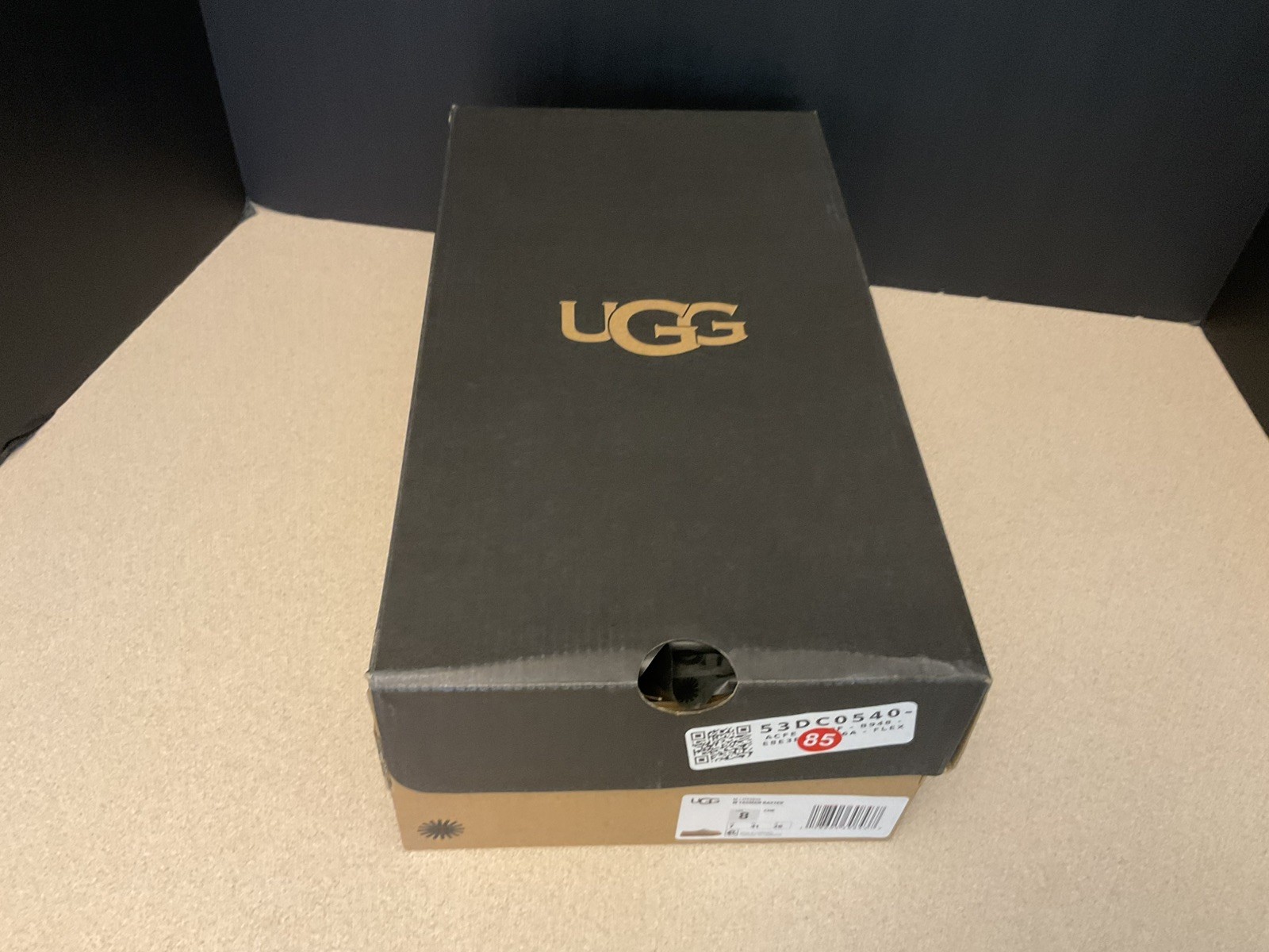 New! Mens UGG Tasman Baxter Chestnut Slippers. Size 8. Awesome Shoes!!!