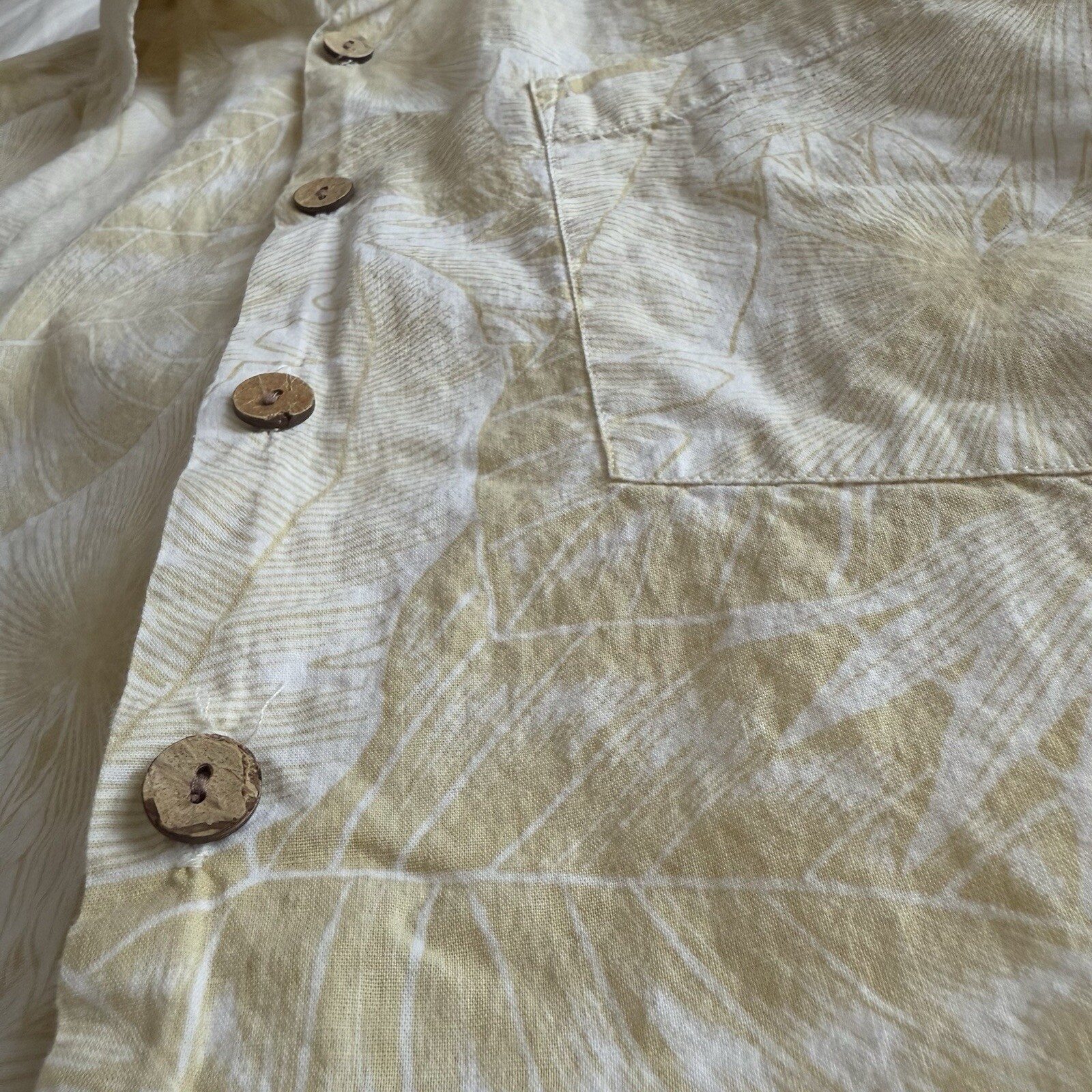 Rare Maui Trading Co Button Up Hawaiian Shirt Men’s M Yellow