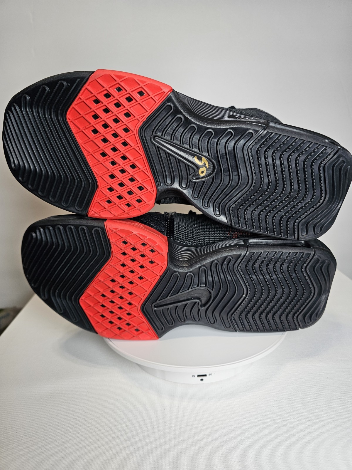 Nike LeBron Witness VIII Basketball Shoes FB2239-005 Black Red Men’s 9