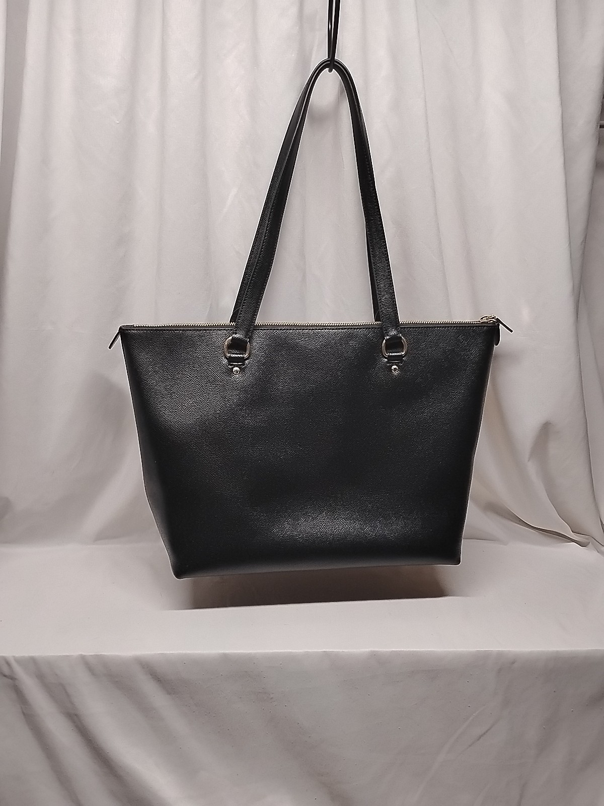 COACH Gallery Tote Shoulder Bag Black Crossgrain Leather w/ Gold Hardware F79608