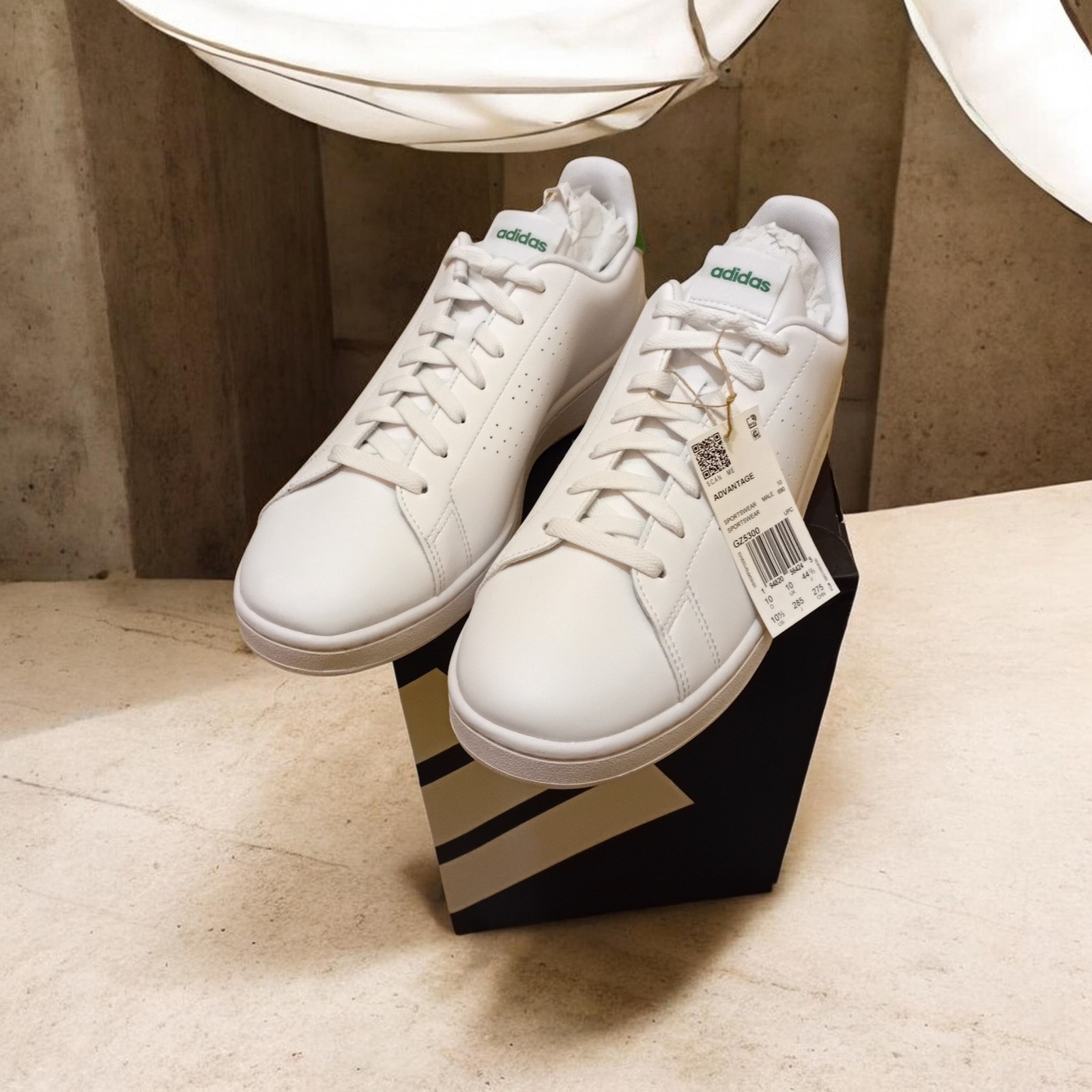 adidas Advantage White Green Lace Up Low Top Men’s Athletic Sneakers New w/Box