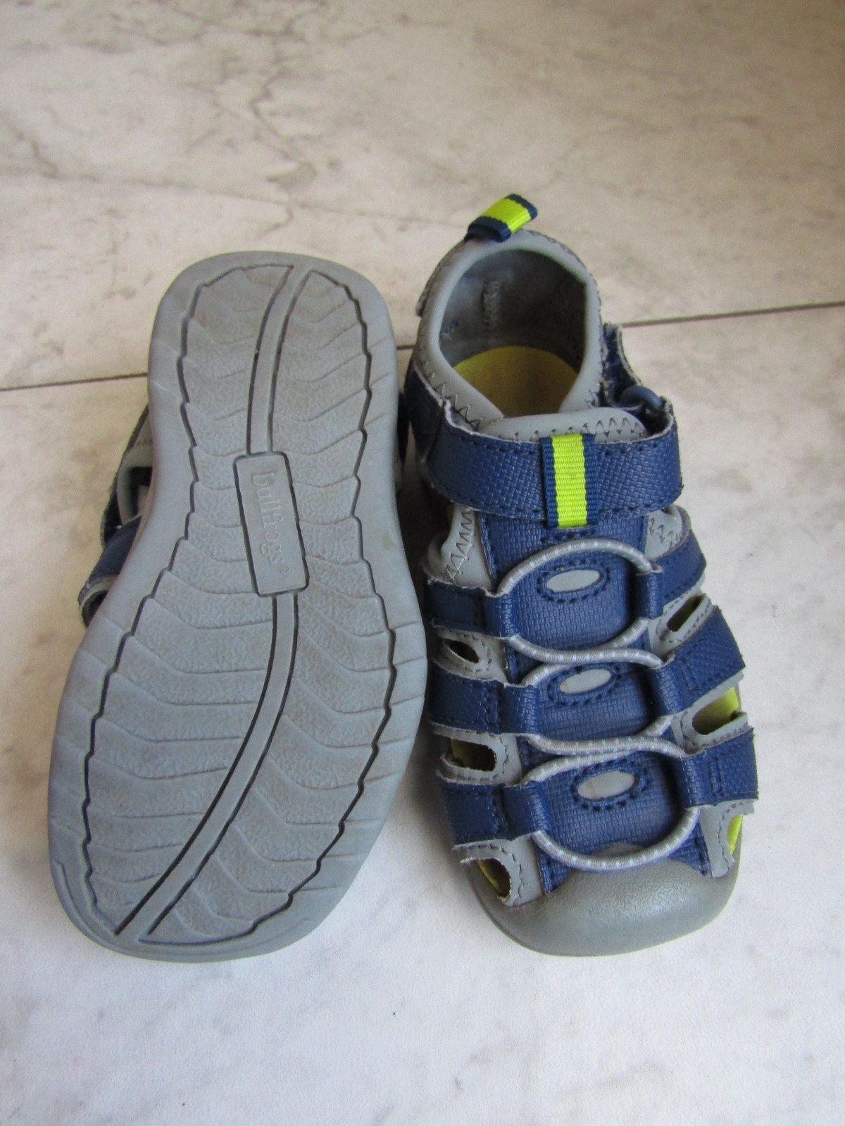 BULLFROGS JUMP BLUE RUBBER SOLE STRAP SCHOOL WALKING HIKING KIDS SHOES SIZE 10M